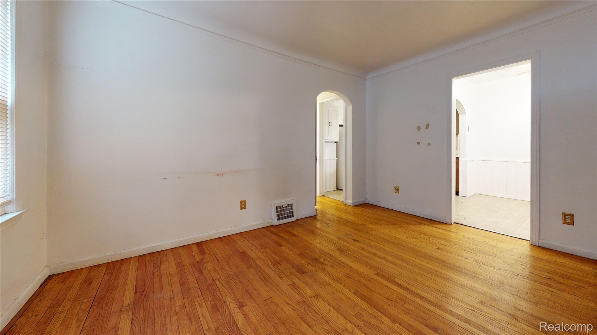 12108 Wayburn Street Property Photo 4
