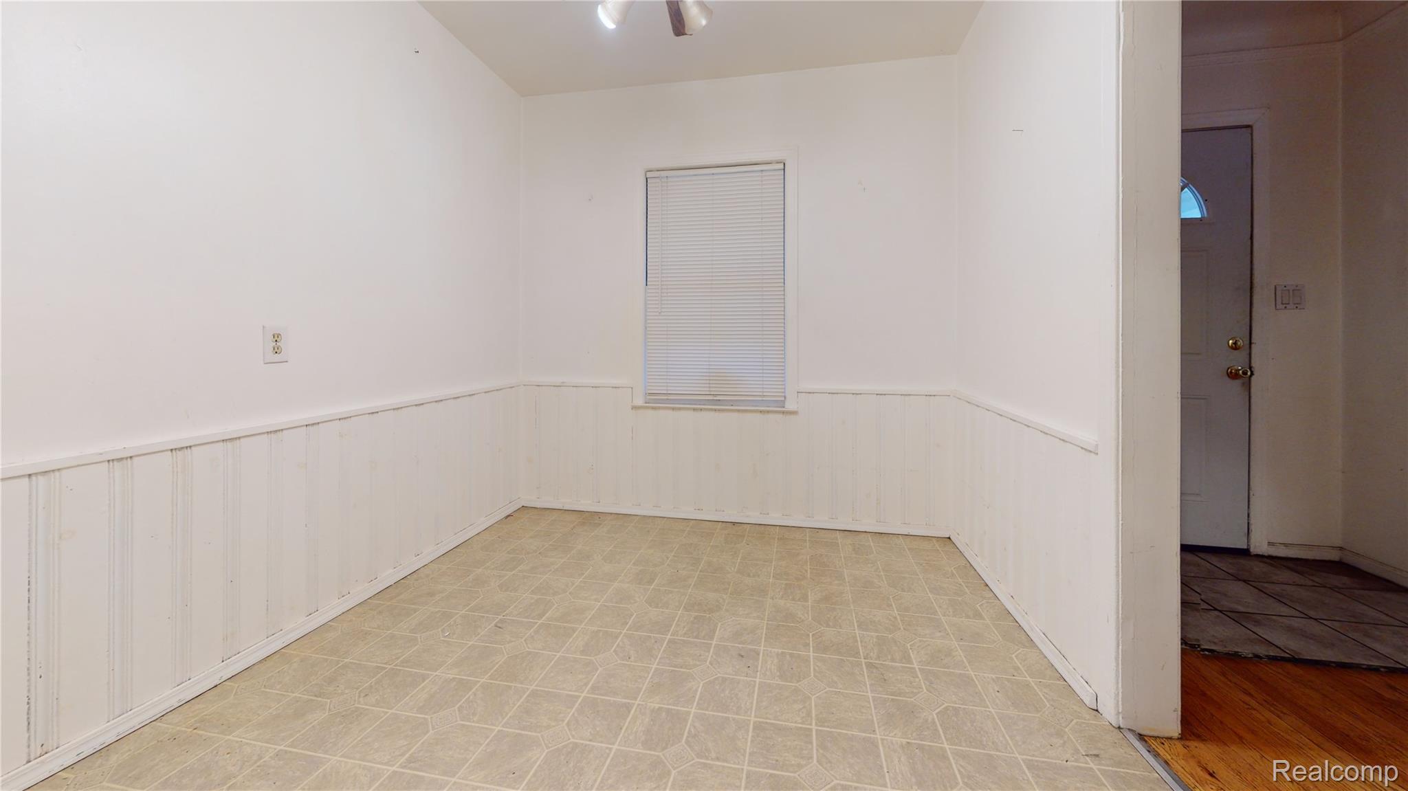 12108 Wayburn Street Property Photo 12