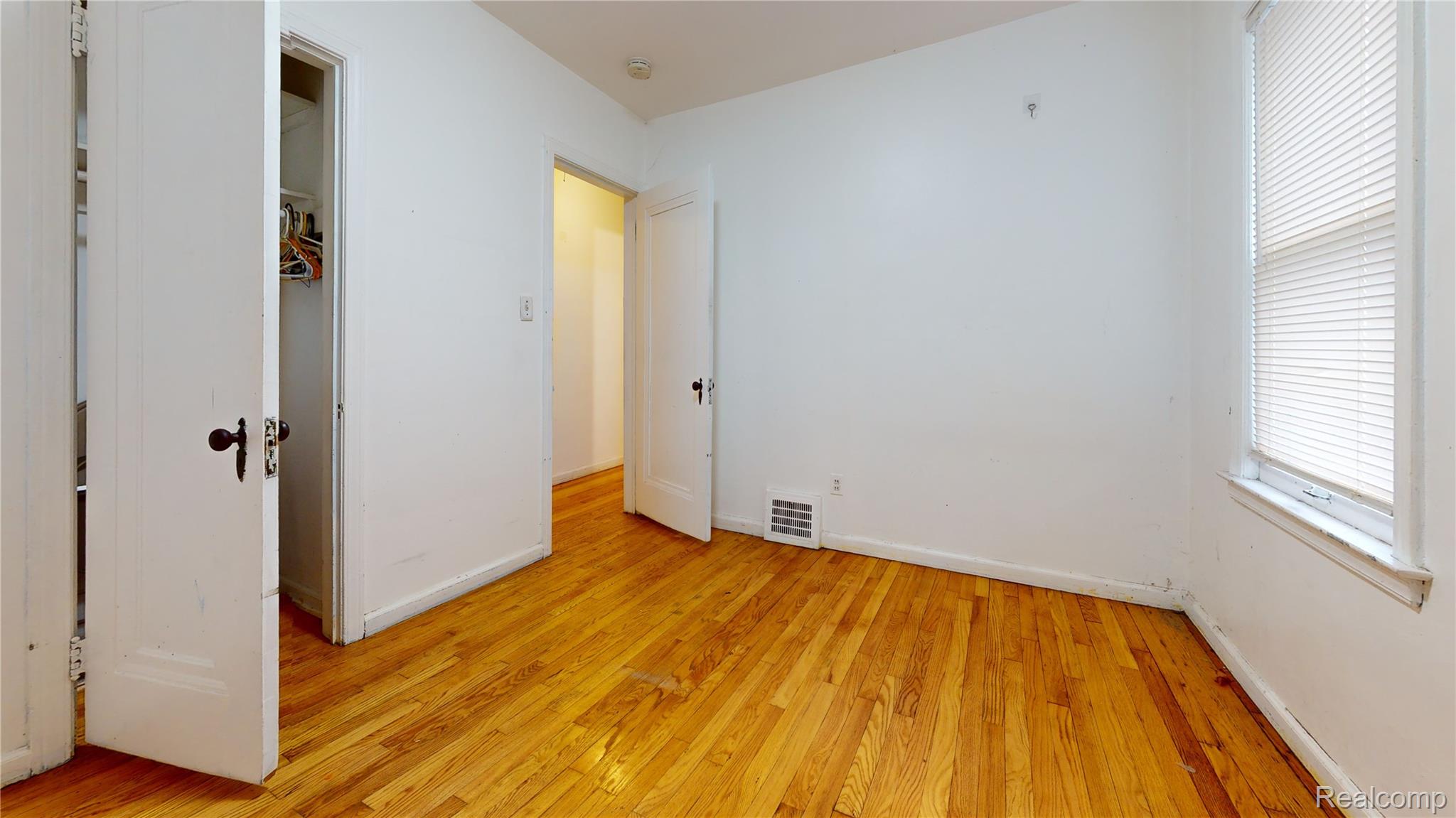 12108 Wayburn Street Property Photo 15