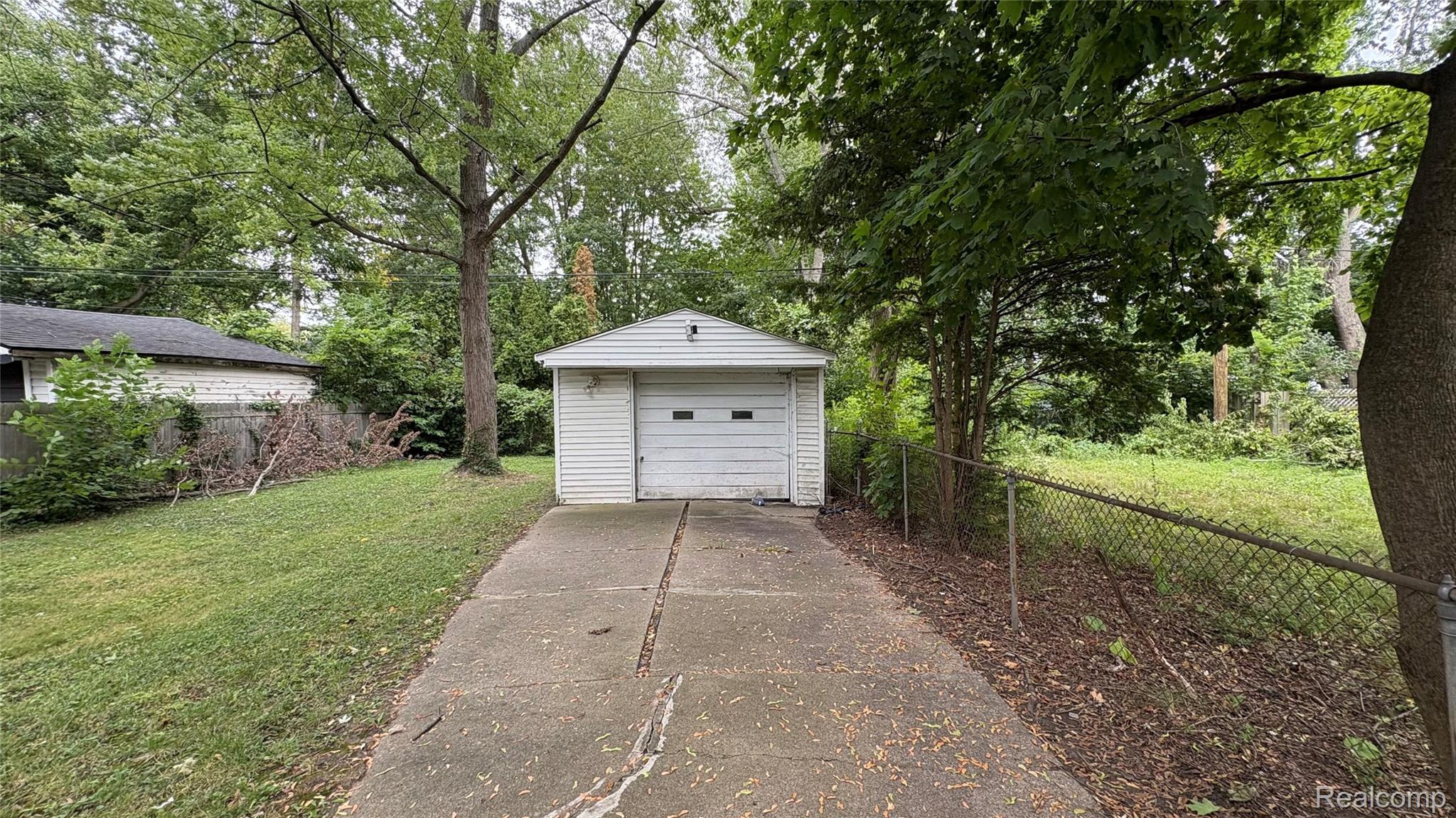 12108 Wayburn Street Property Photo 25