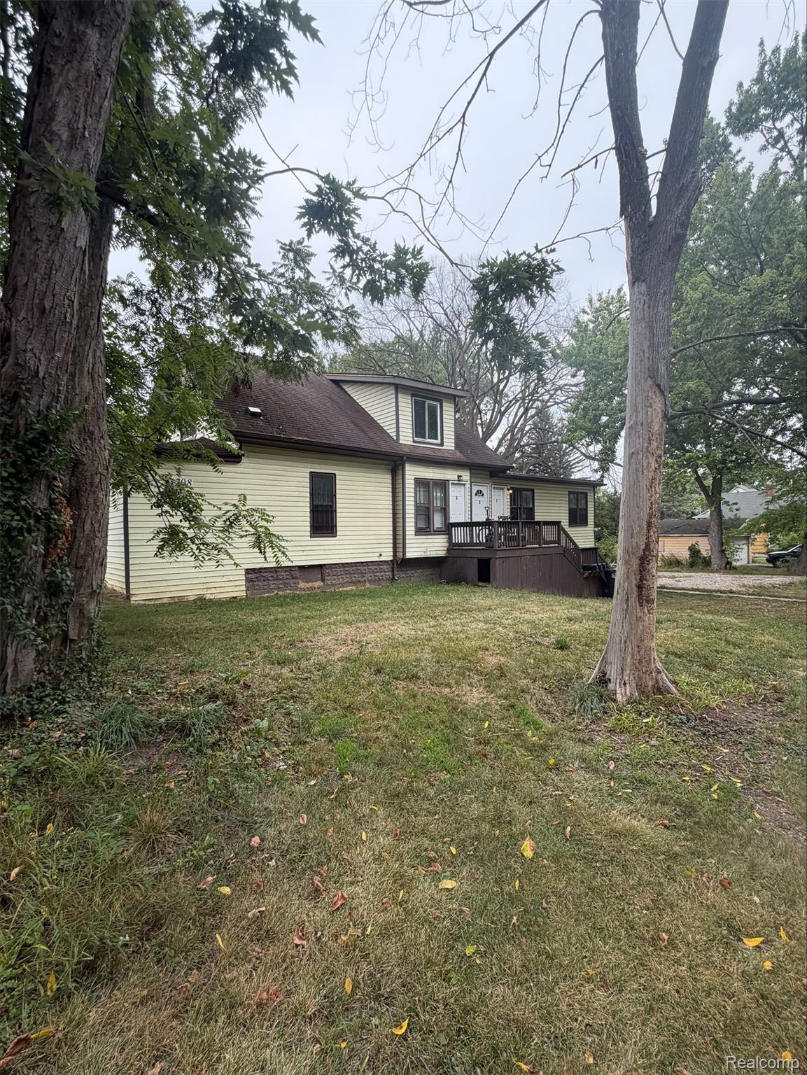 1208 W 4th Avenue Property Photo 4