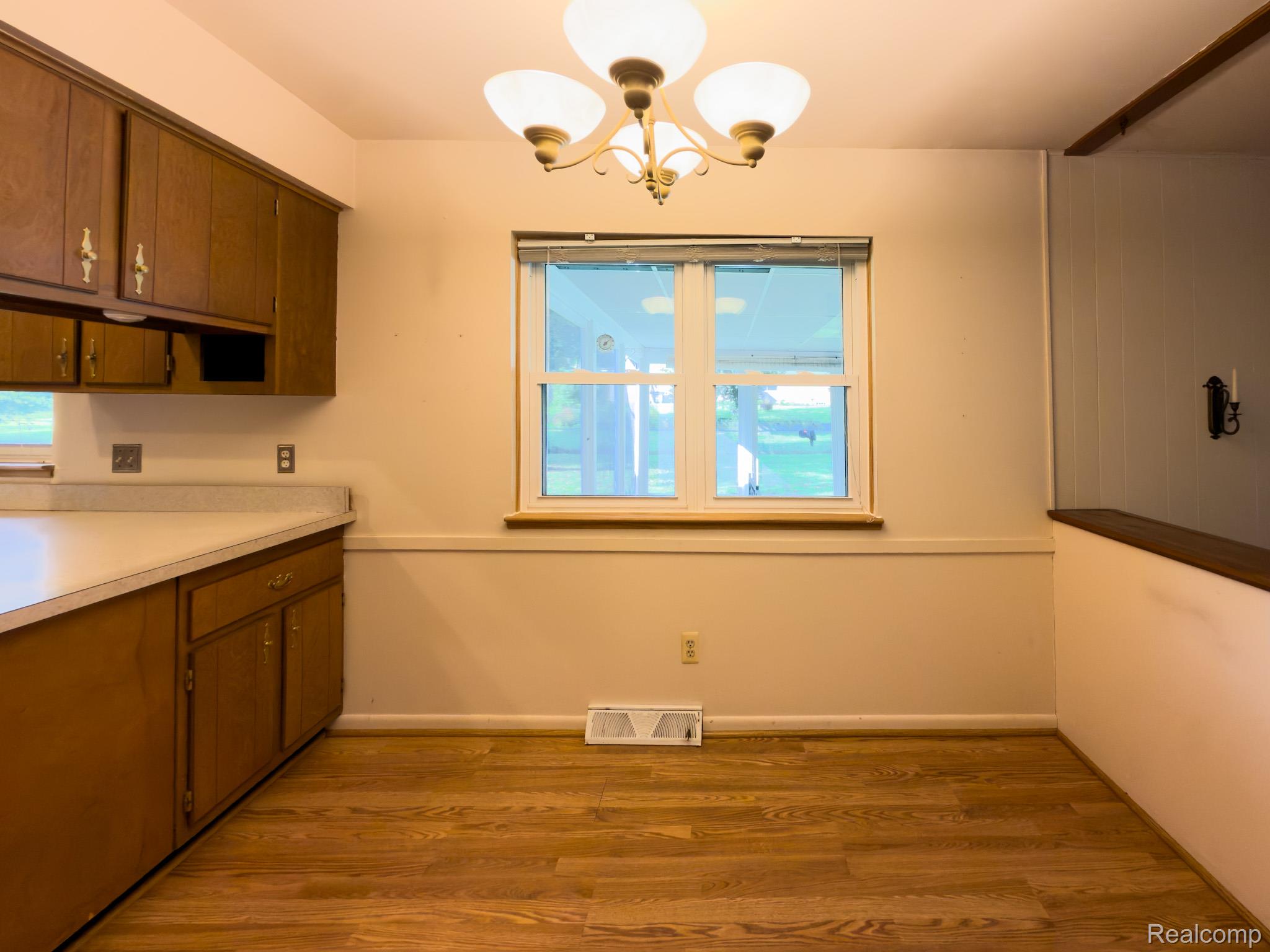 1353 Alhi Street Property Photo 10