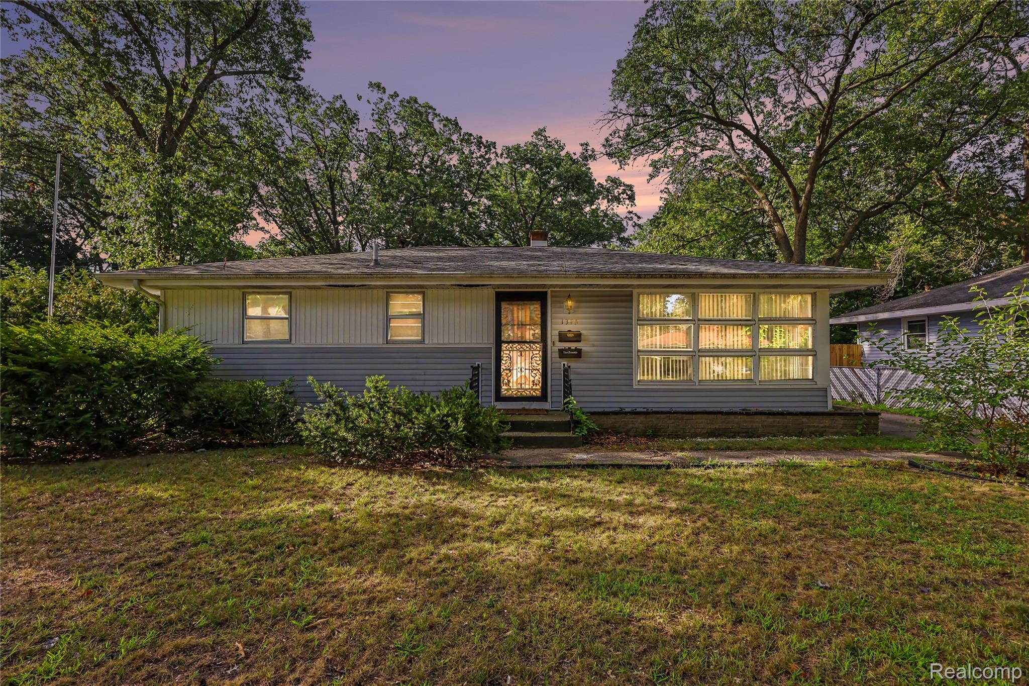 1325 Francis Avenue Property Photo 1