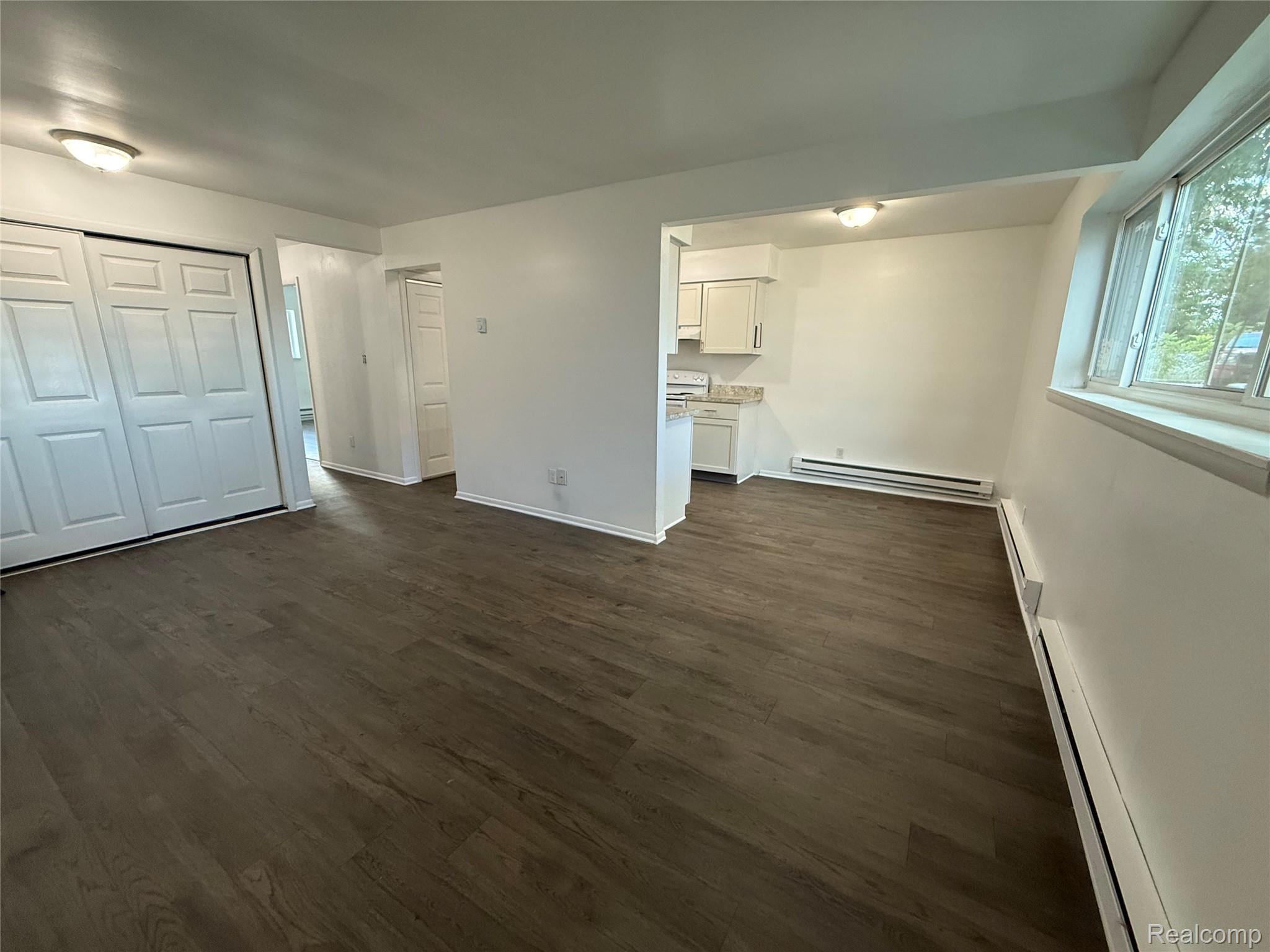 201 Thomas St Property Photo 3