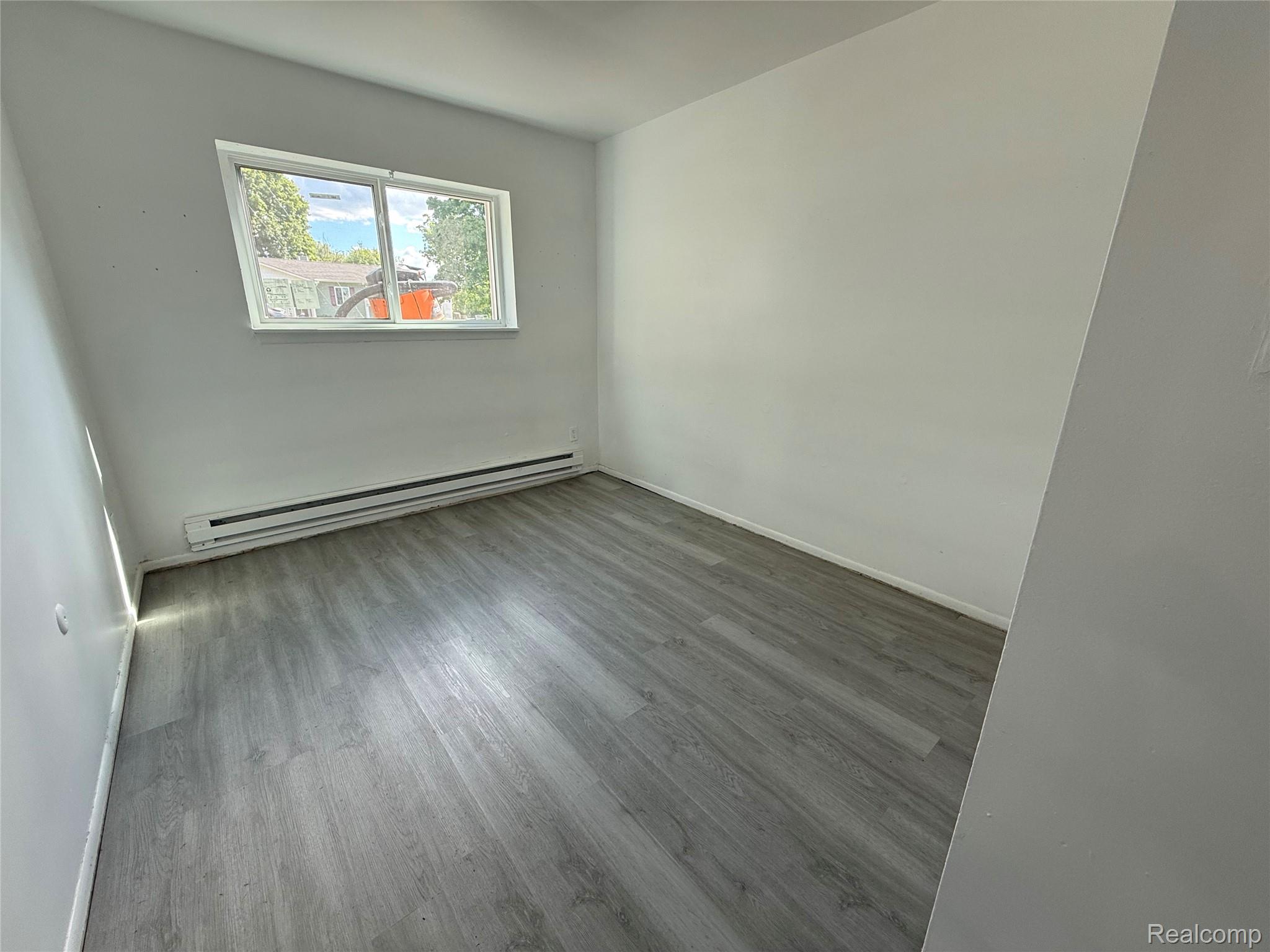 201 Thomas St Property Photo 9