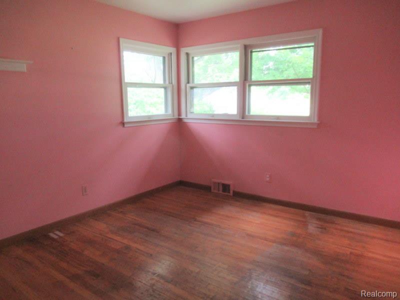 50300 North Avenue Property Photo 11