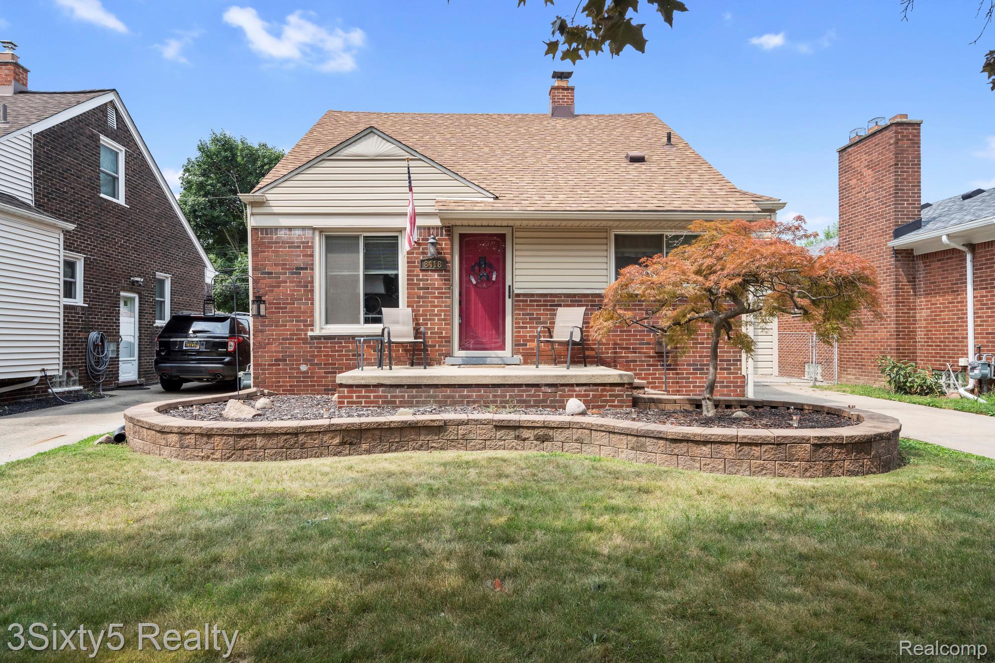 8418 Quandt Avenue Property Photo 1