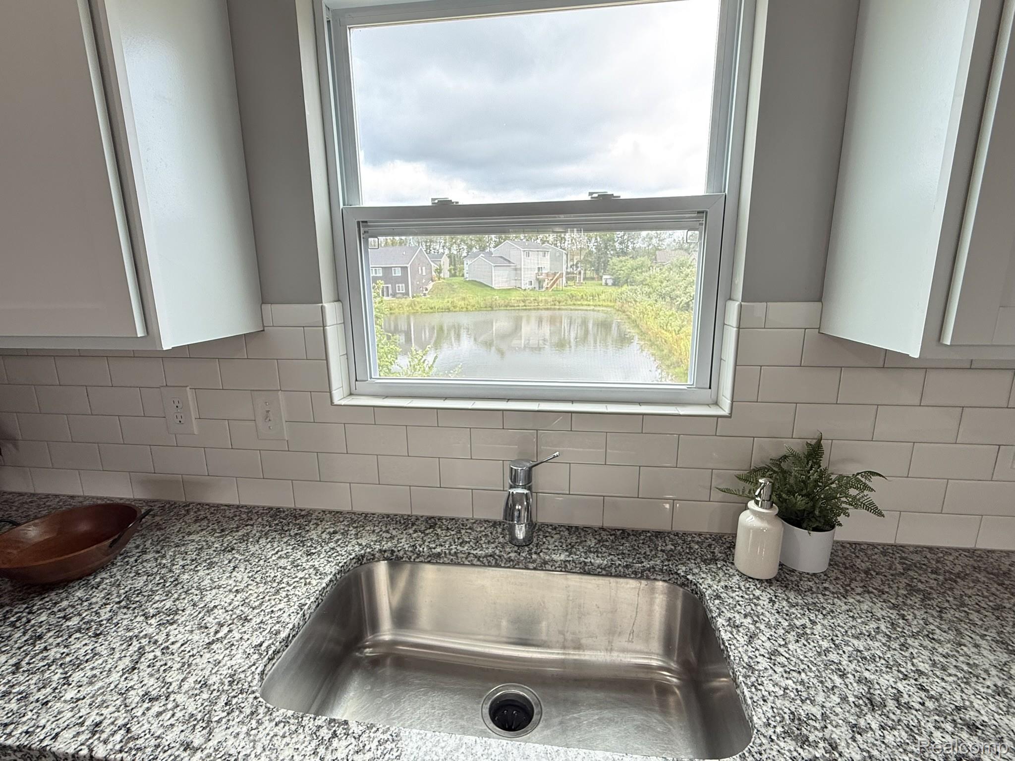 10880 Constant Drive Property Photo 10