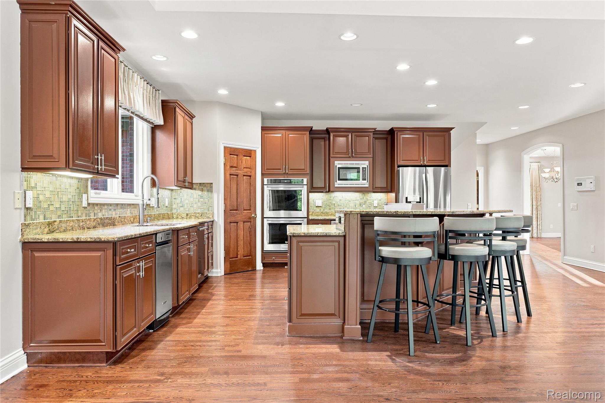8263 Pine Hollow Trail Property Photo 17