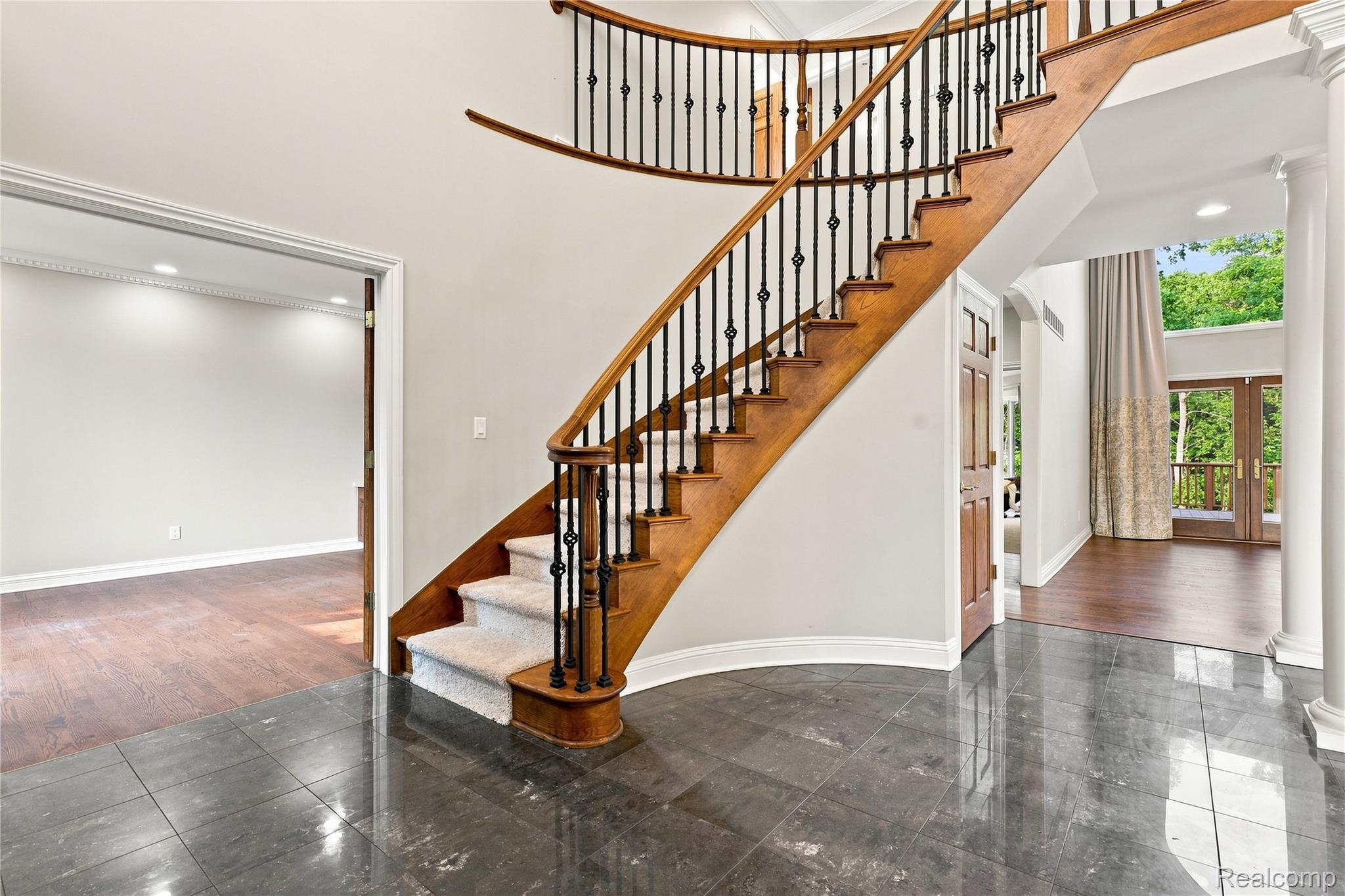8263 Pine Hollow Trail Property Photo 25