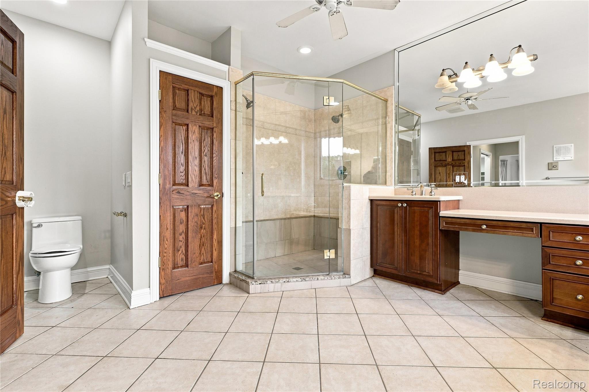 8263 Pine Hollow Trail Property Photo 33