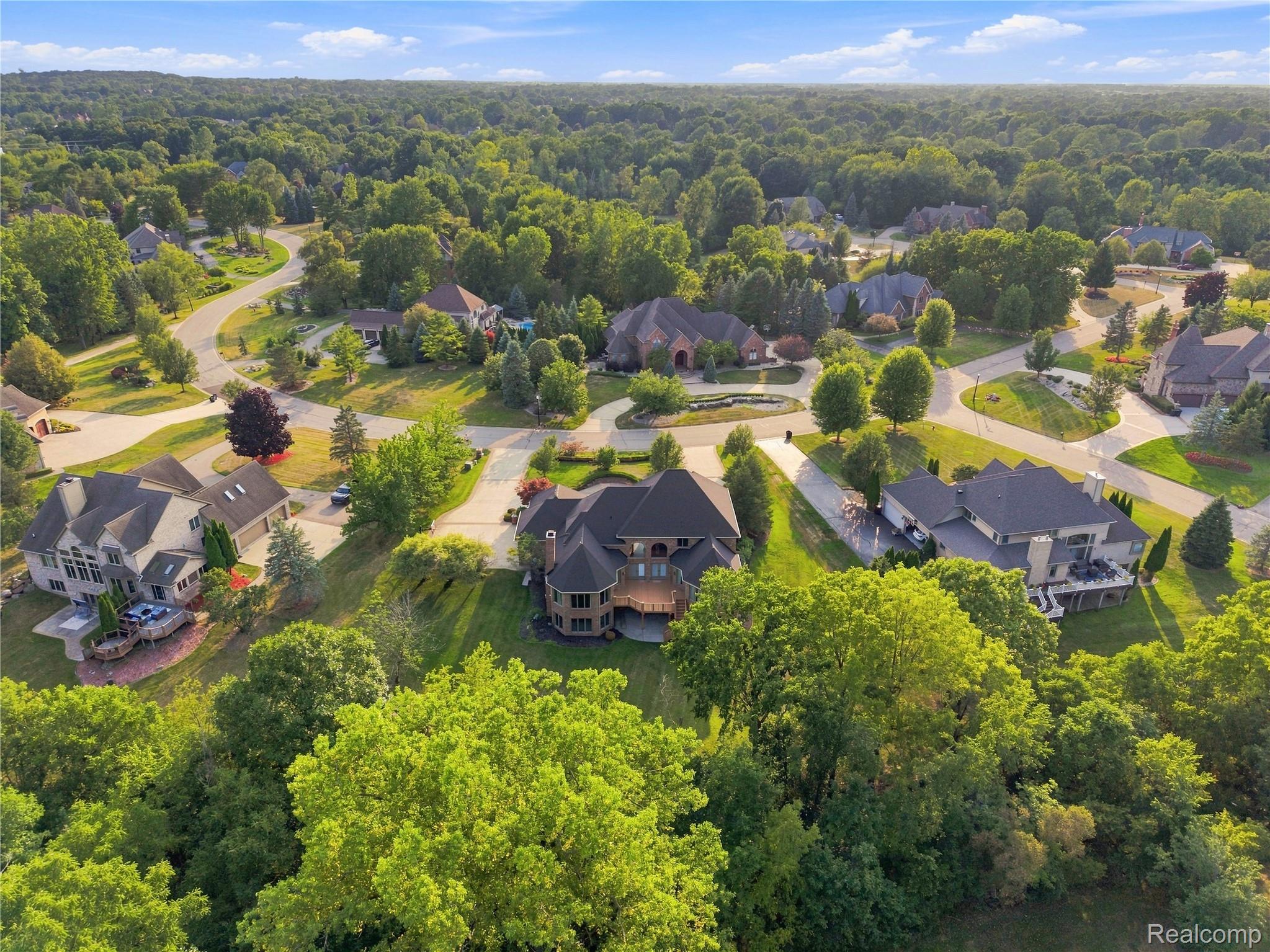 8263 Pine Hollow Trail Property Photo 75