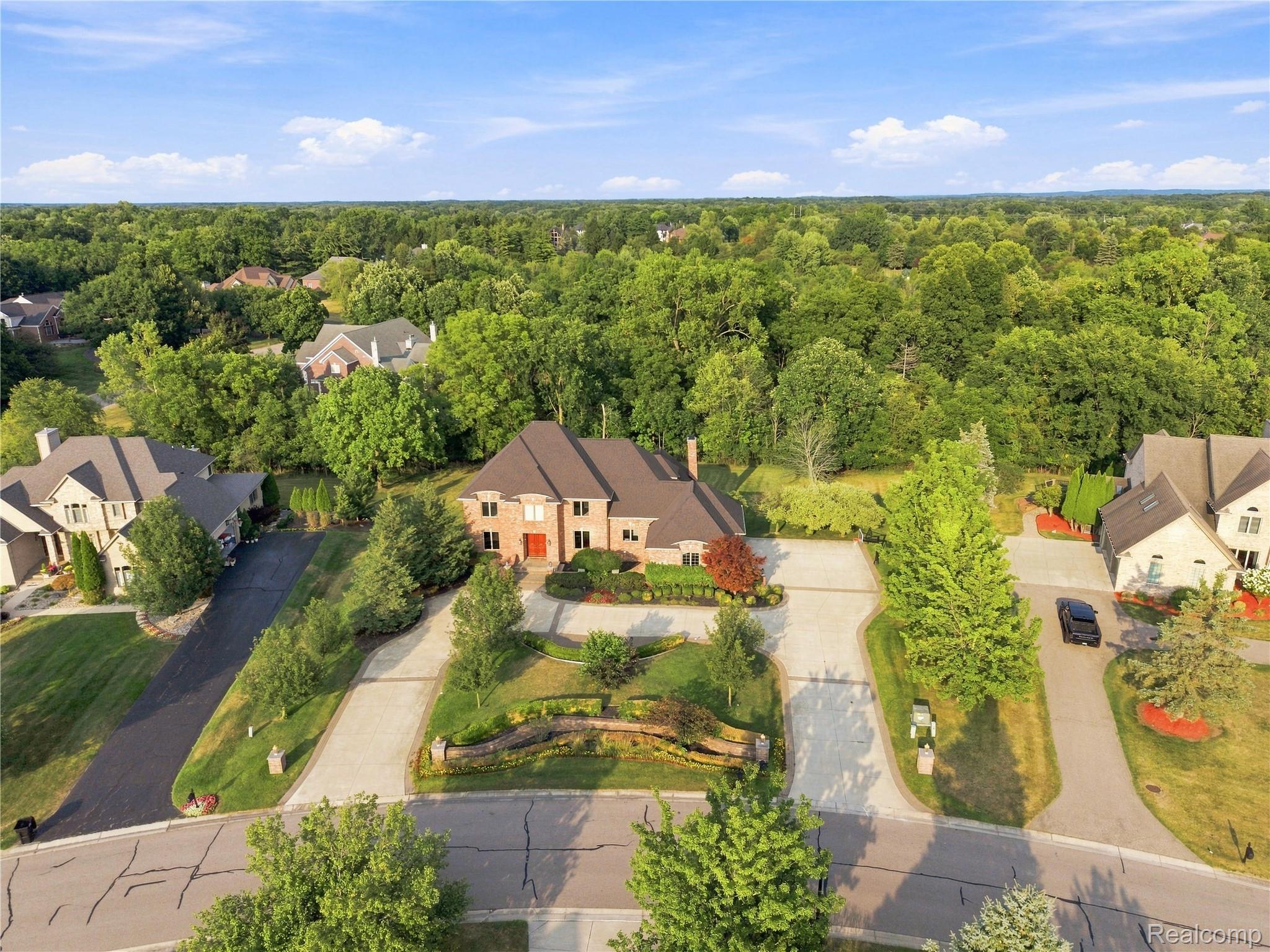 8263 Pine Hollow Trail Property Photo 78