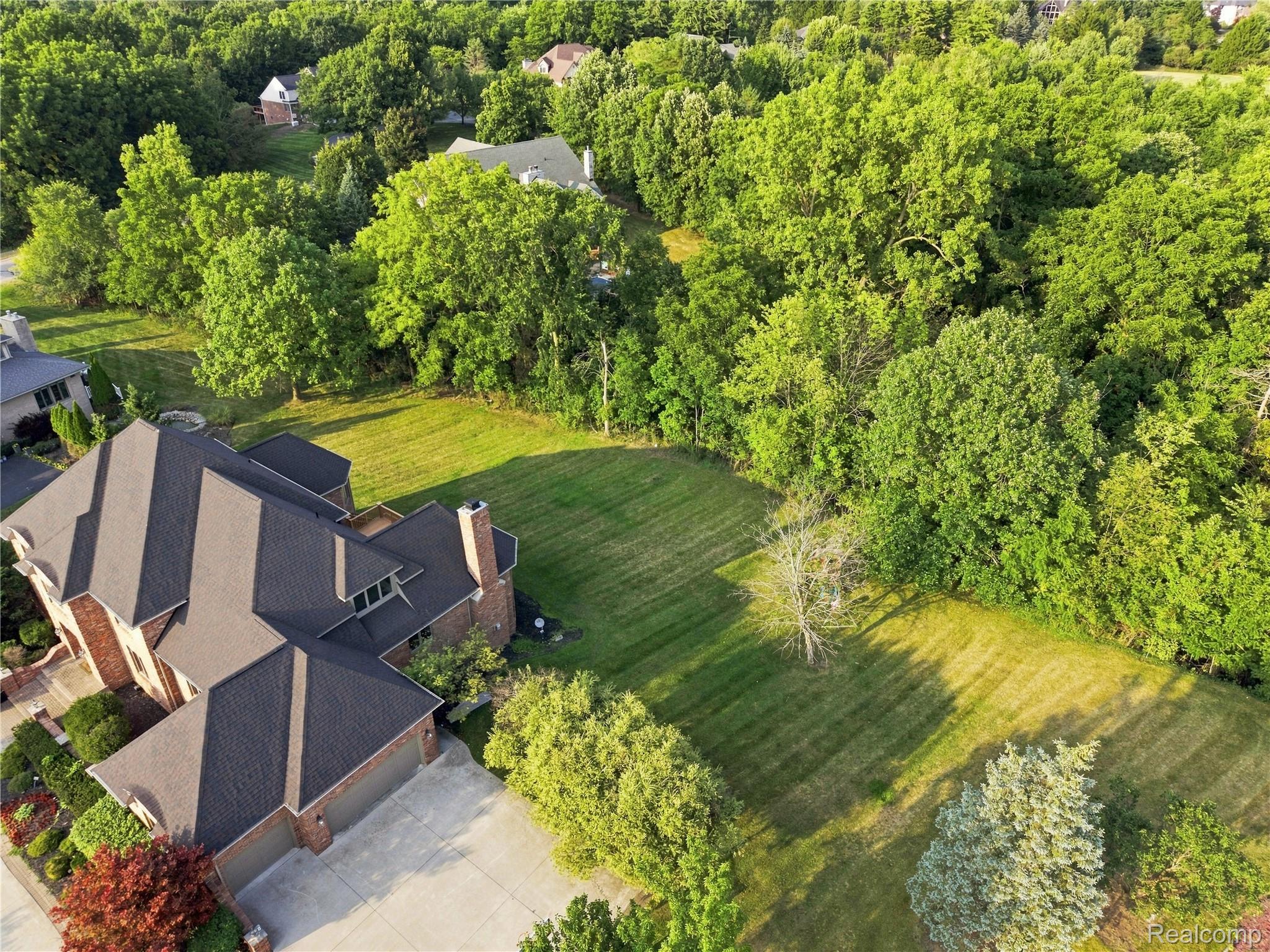 8263 Pine Hollow Trail Property Photo 80