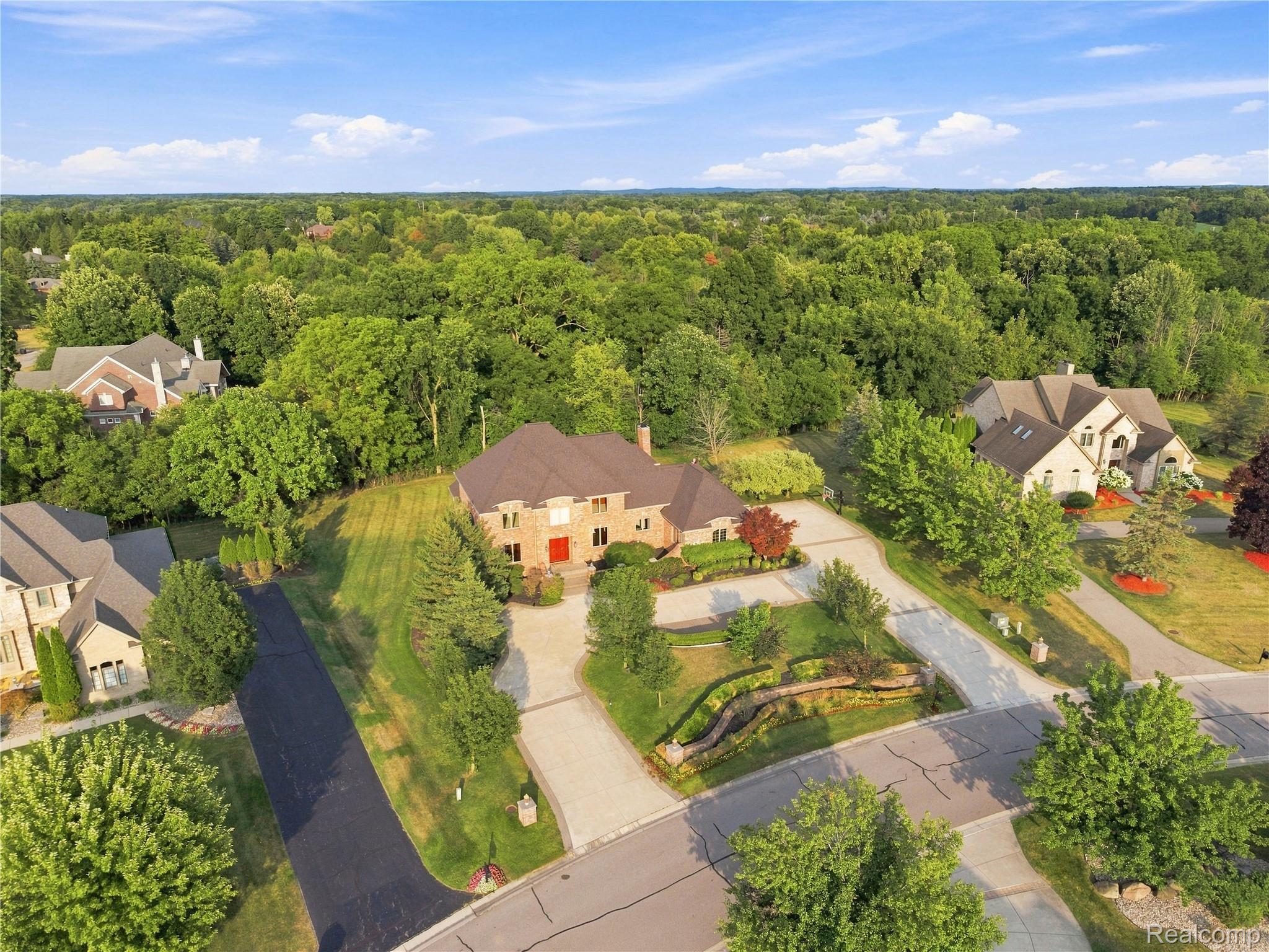 8263 Pine Hollow Trail Property Photo 84