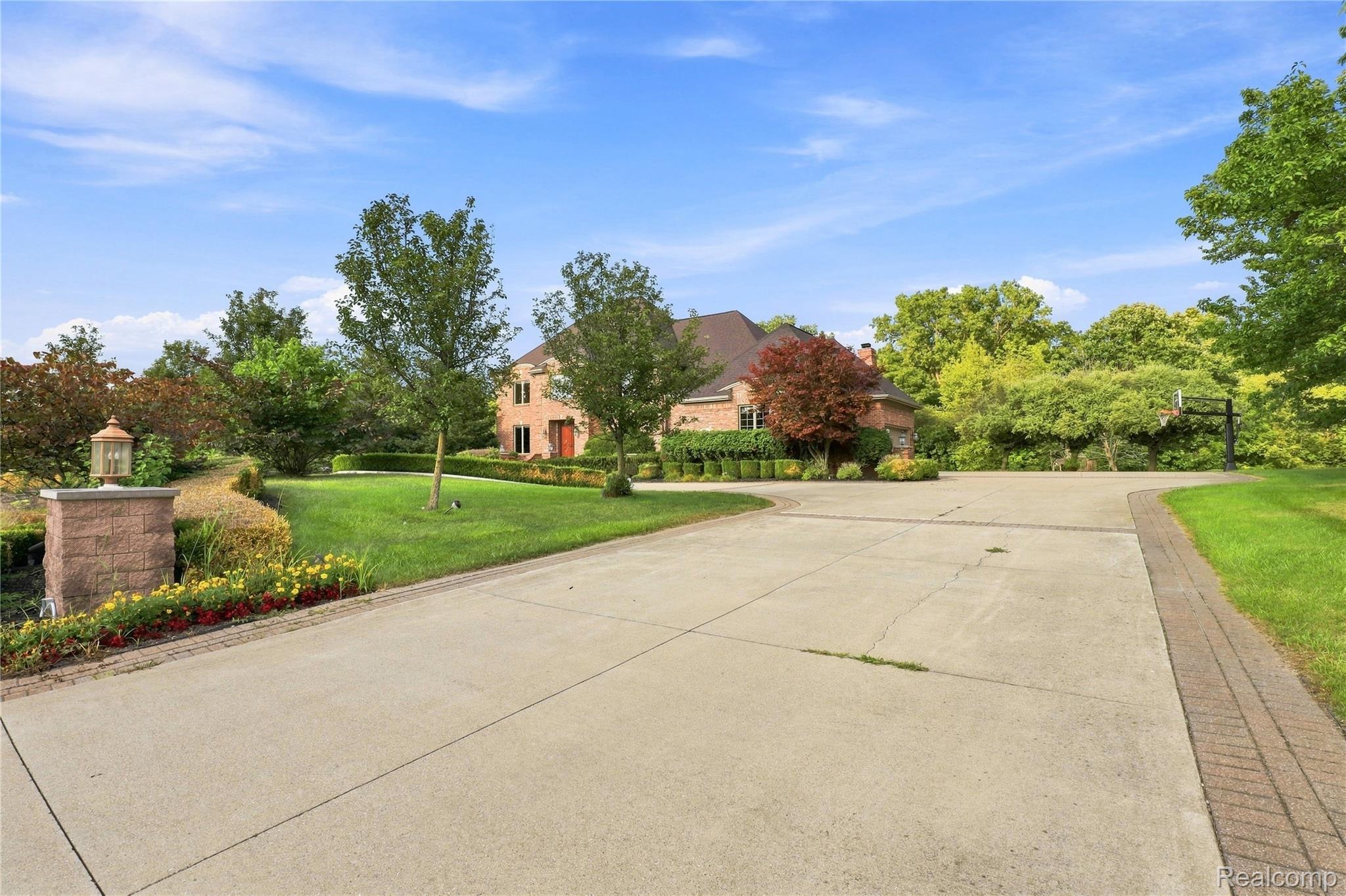 8263 Pine Hollow Trail Property Photo 85