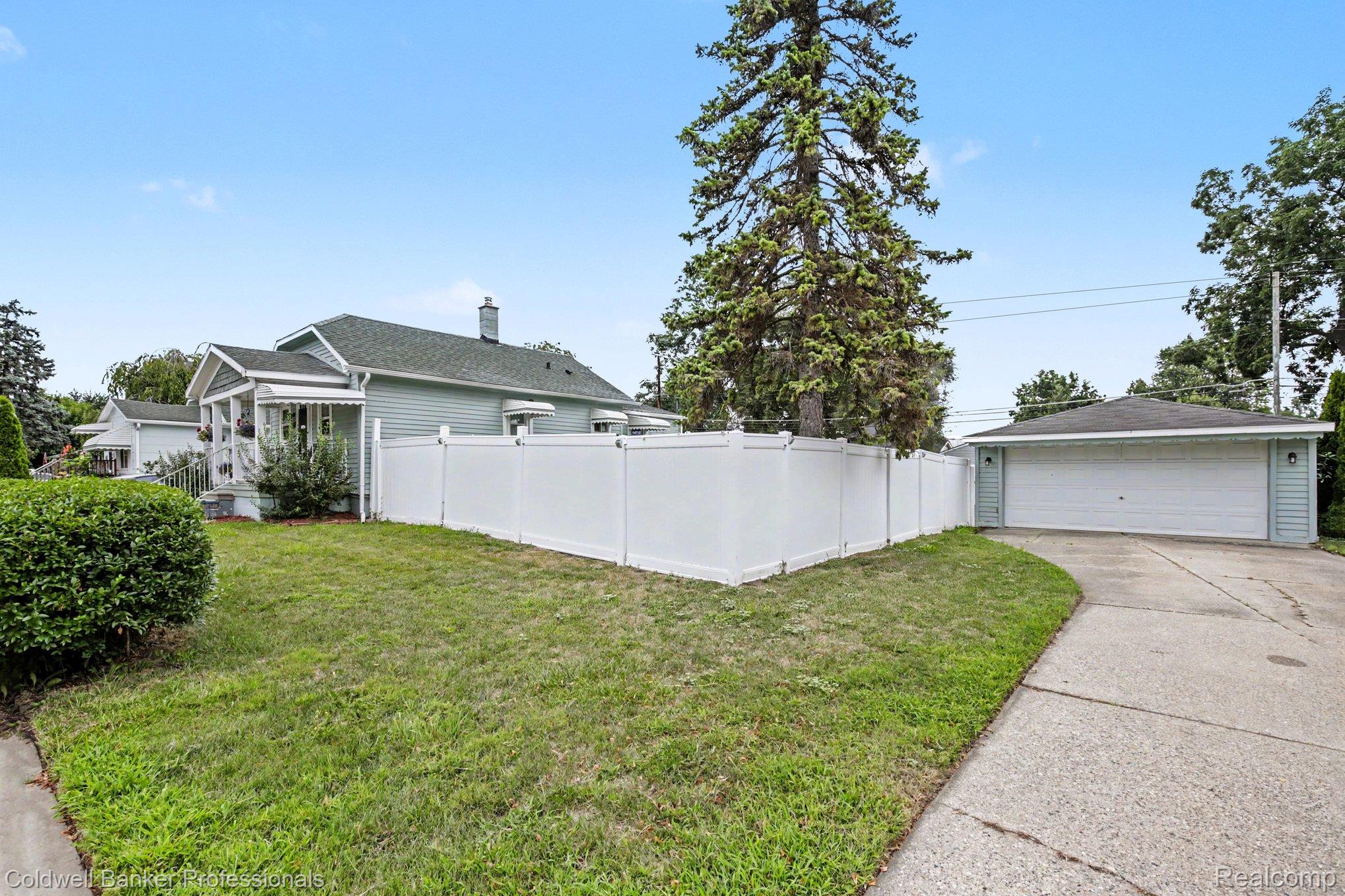 83 Gibbs Street Property Photo 12