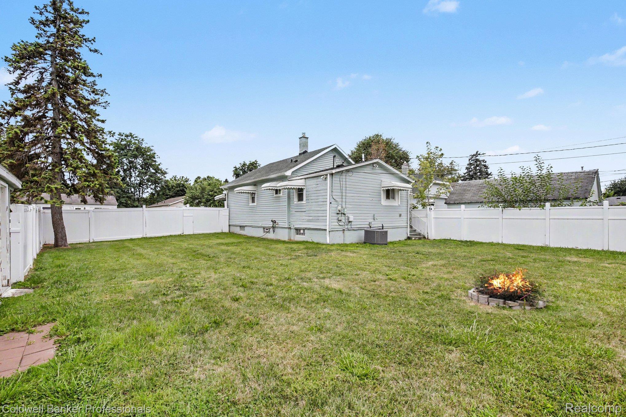 83 Gibbs Street Property Photo 13