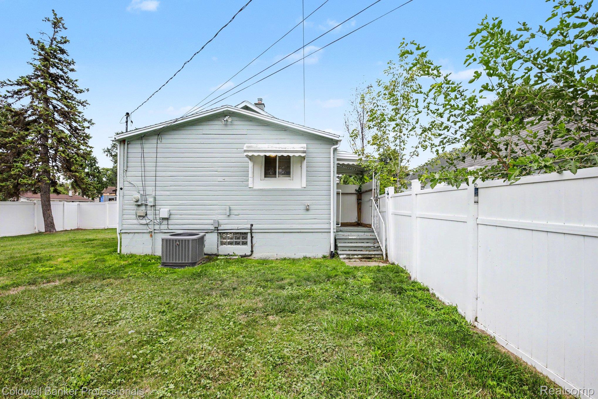 83 Gibbs Street Property Photo 15