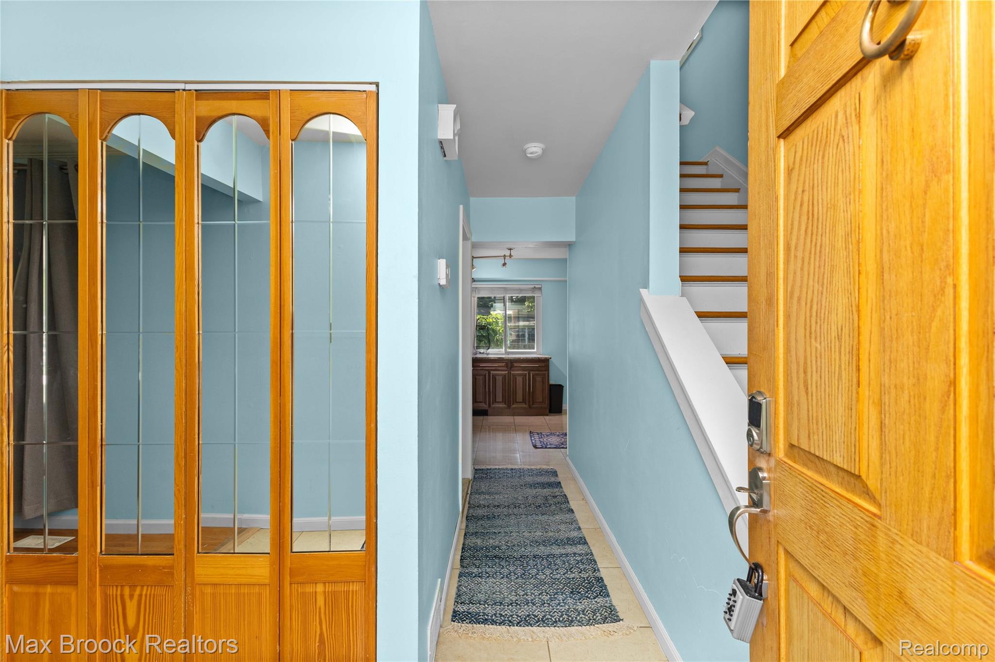 2312 Hillcrescent Drive Property Photo 6