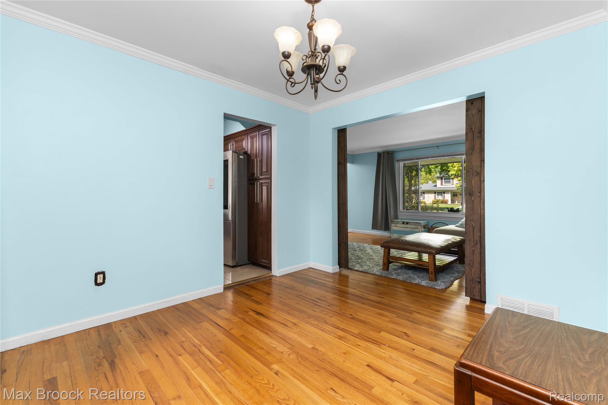 2312 Hillcrescent Drive Property Photo 13