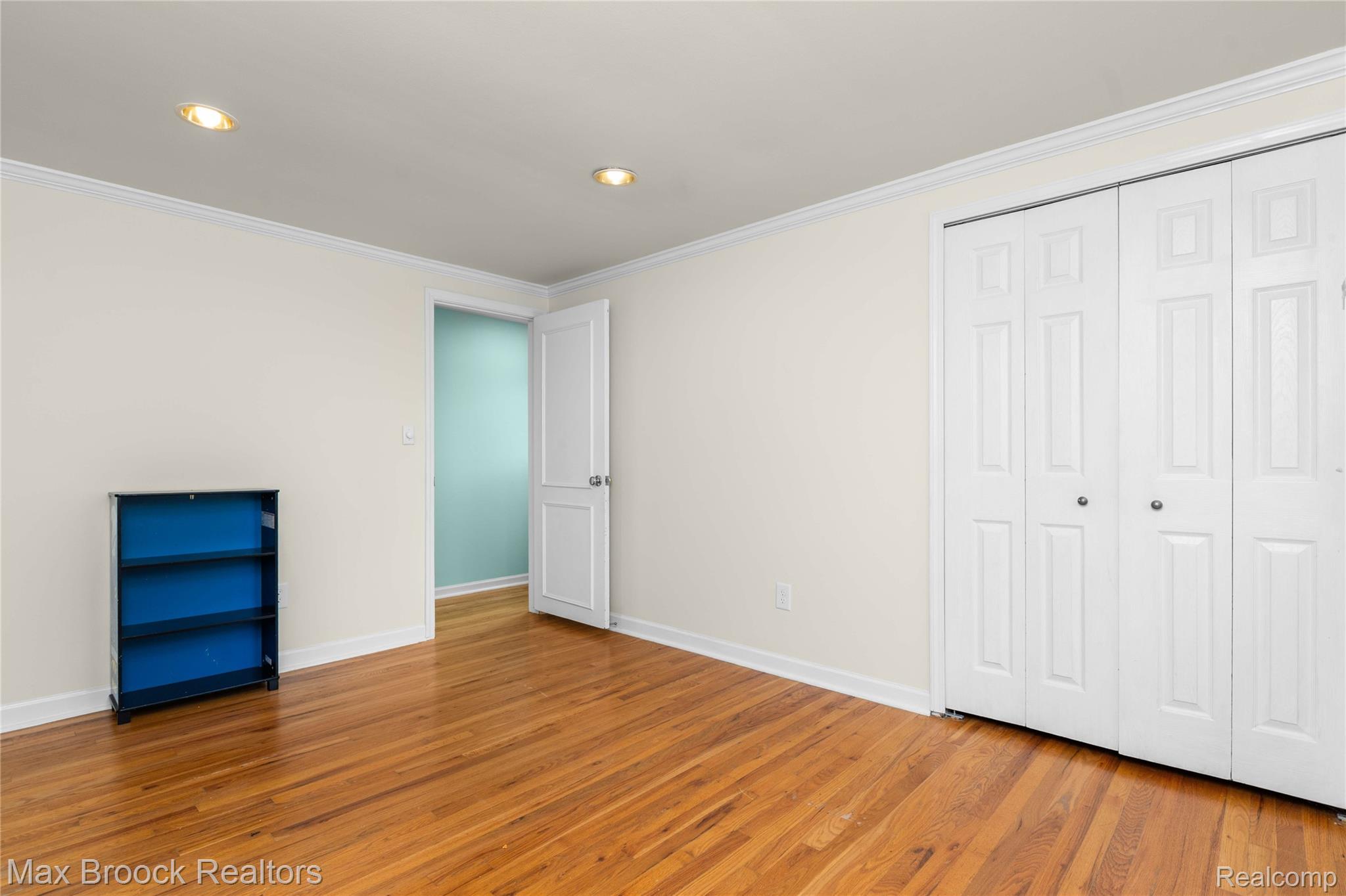 2312 Hillcrescent Drive Property Photo 30