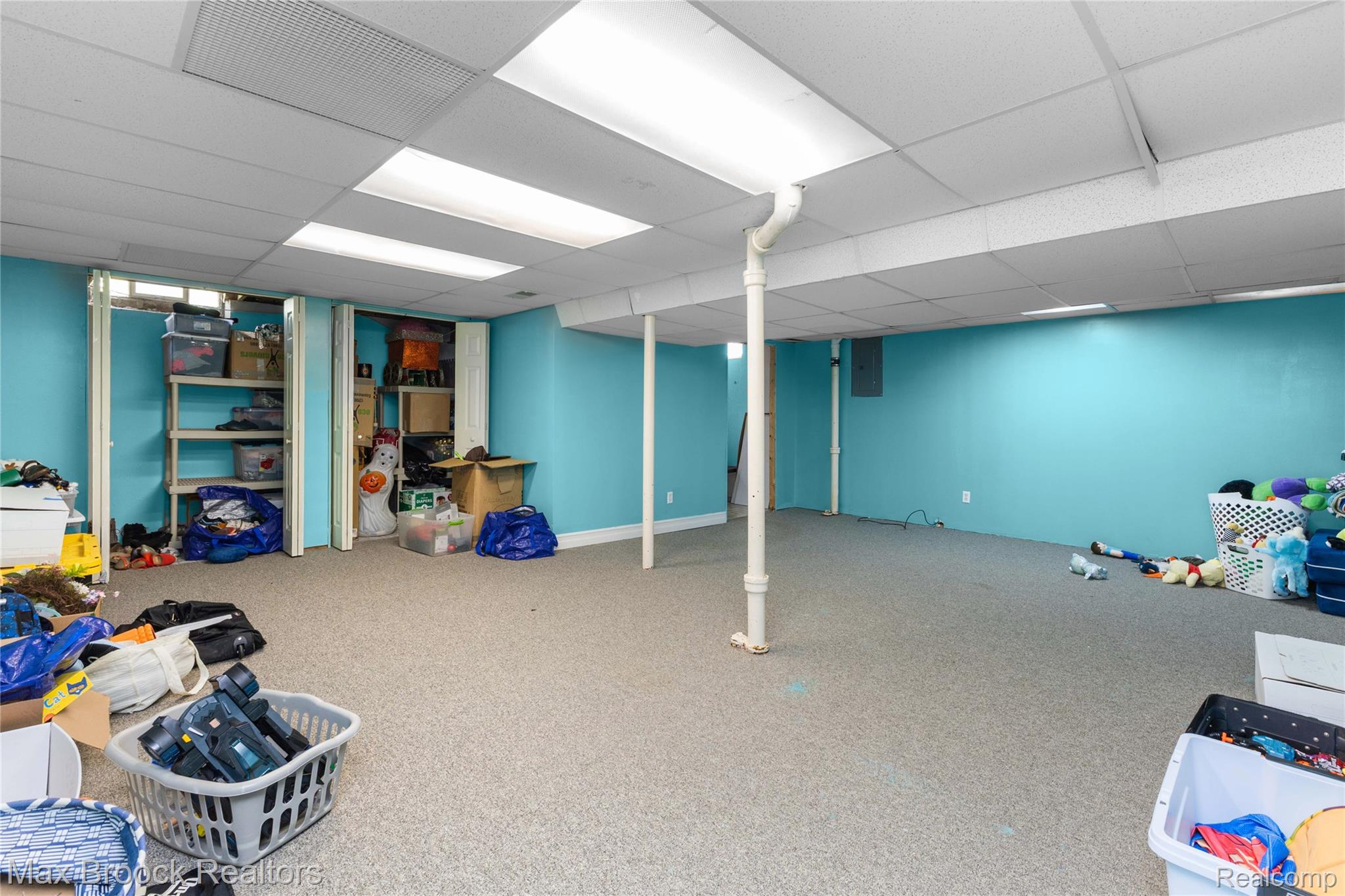 2312 Hillcrescent Drive Property Photo 39