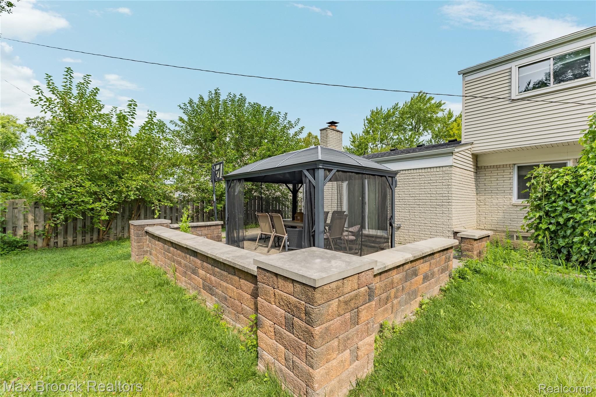 2312 Hillcrescent Drive Property Photo 53