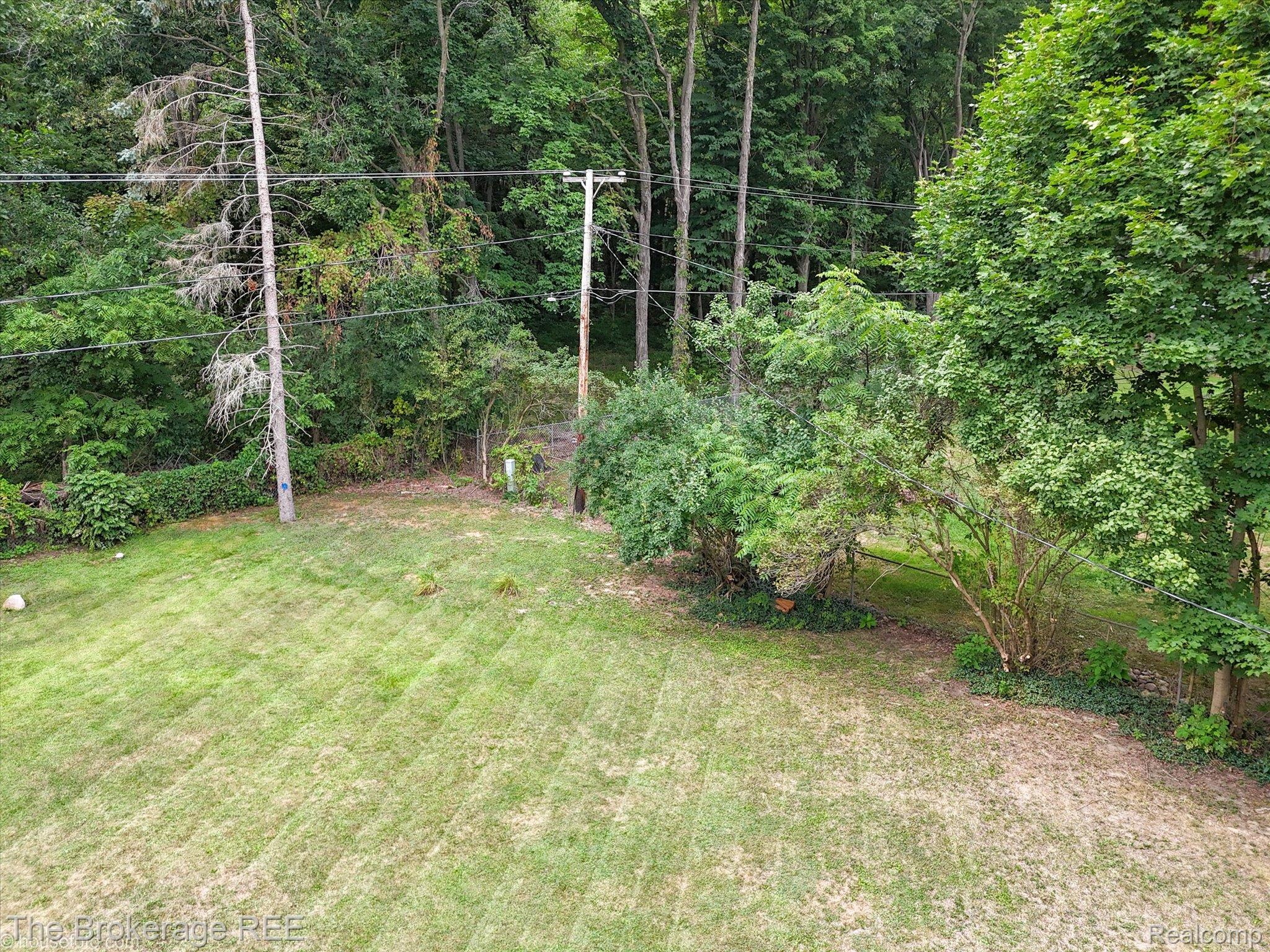2127 Holly Tree Drive Property Photo 19