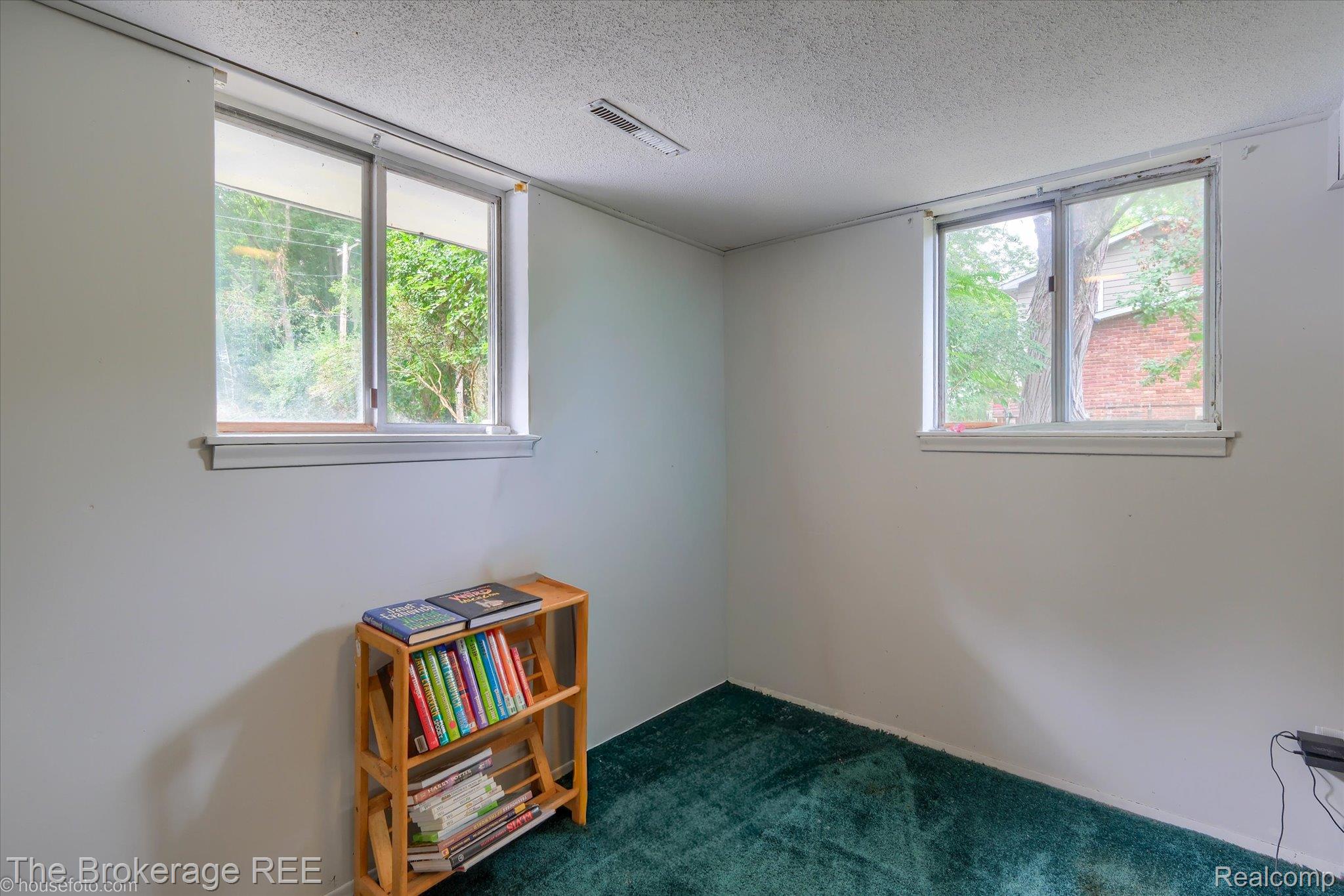 2127 Holly Tree Drive Property Photo 46