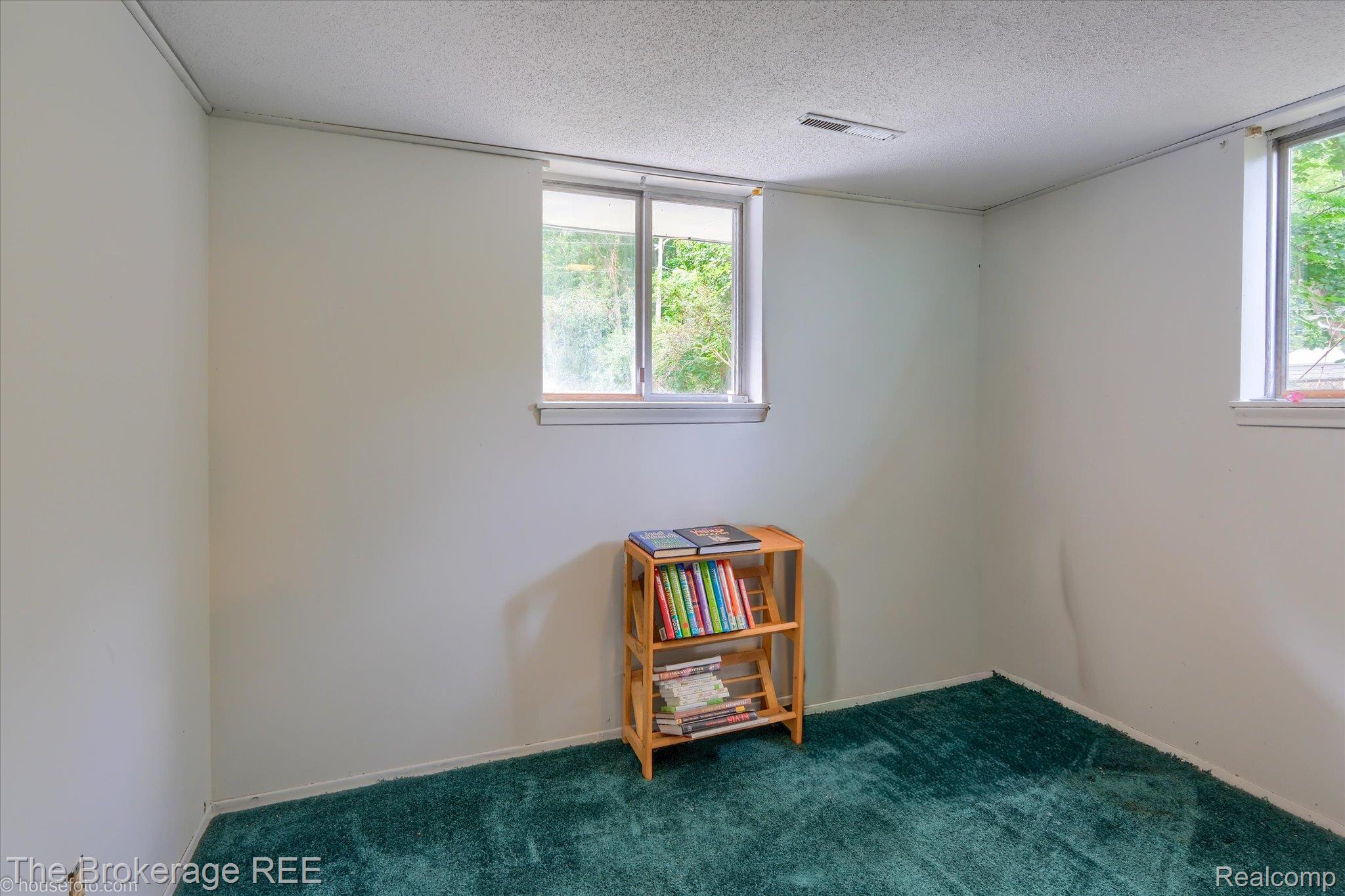 2127 Holly Tree Drive Property Photo 47