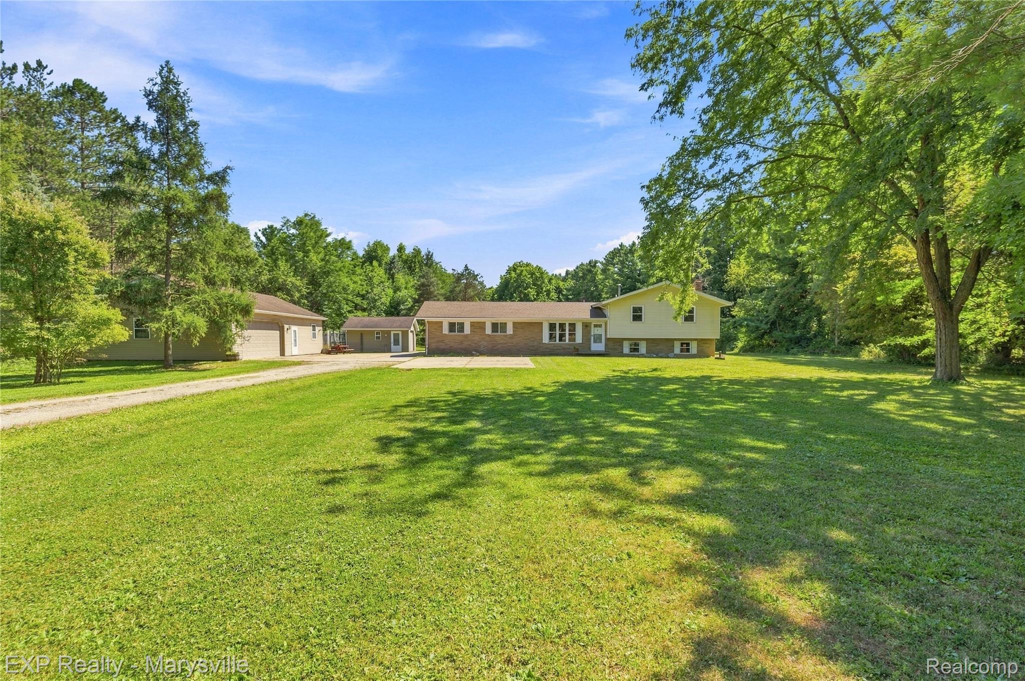 13739 Yale Road Property Photo 1