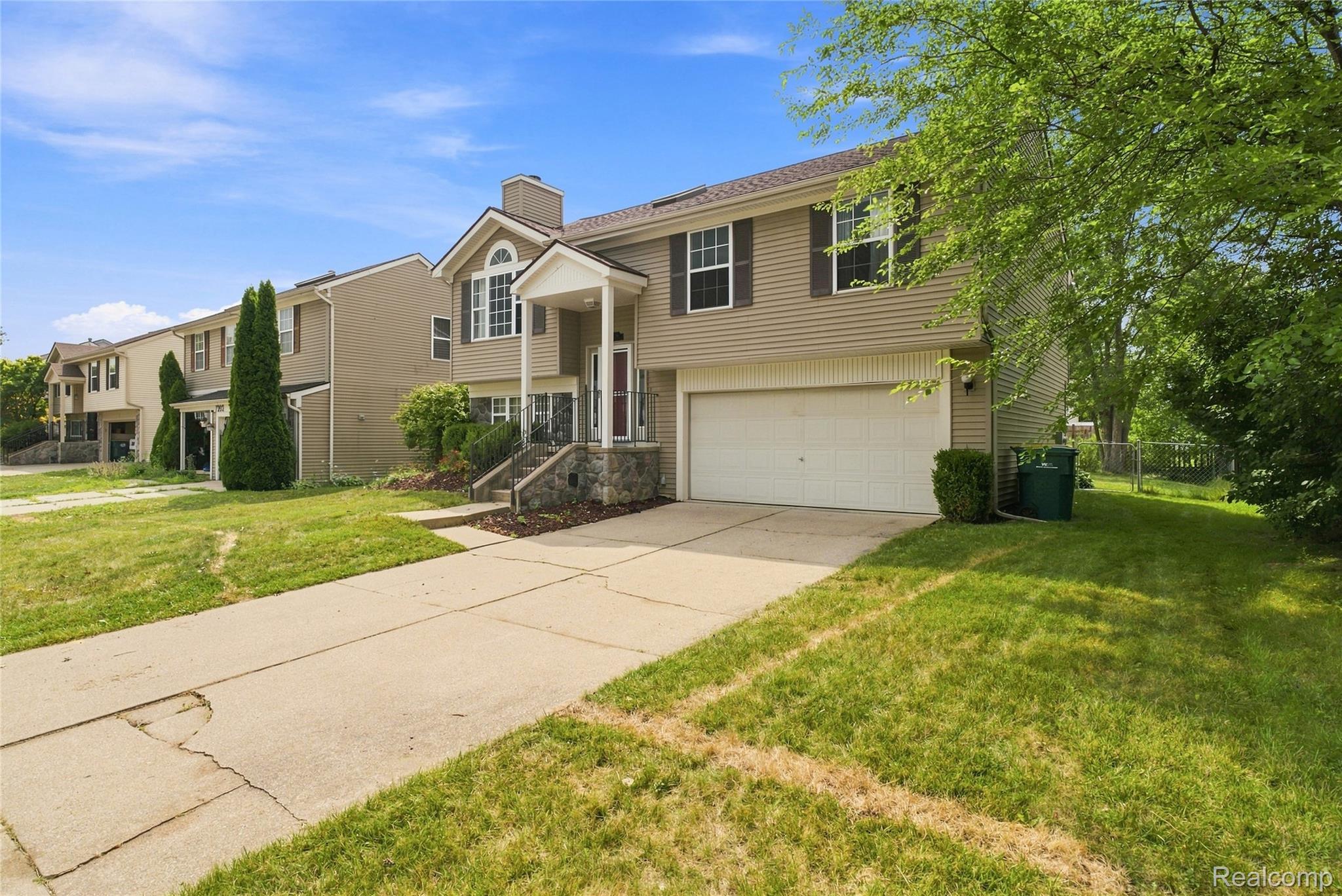 7190 Hogan Drive Property Photo 4
