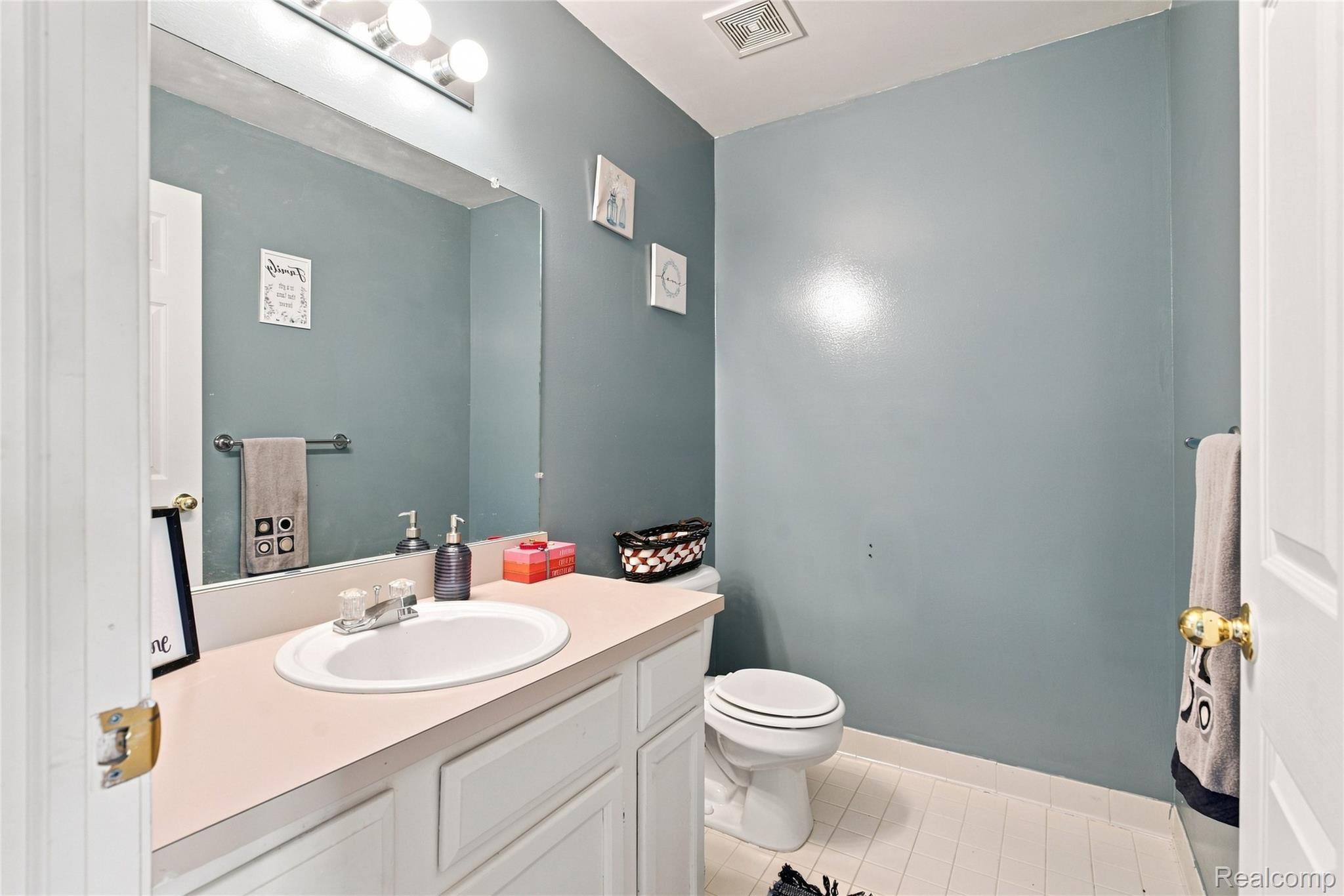 7190 Hogan Drive Property Photo 22