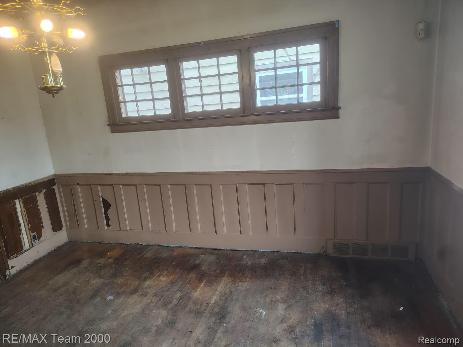 5200 S Martindale Street Property Photo 13