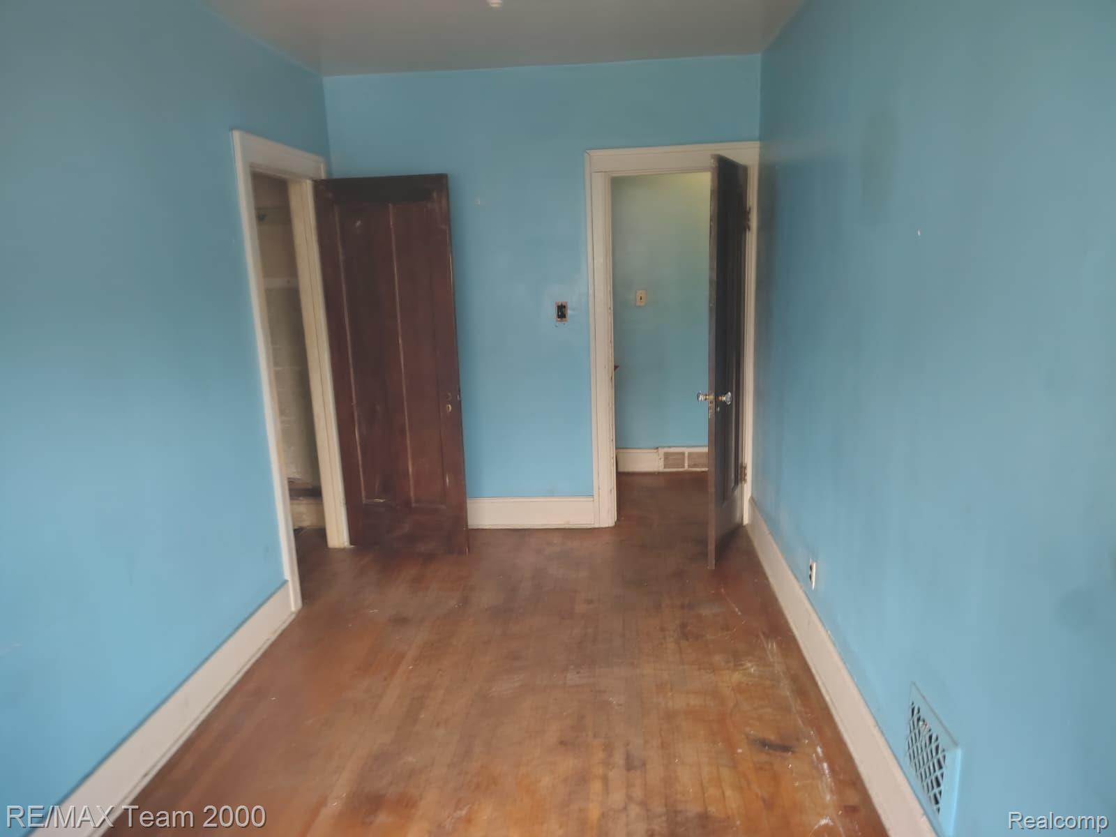 5200 S Martindale Street Property Photo 18