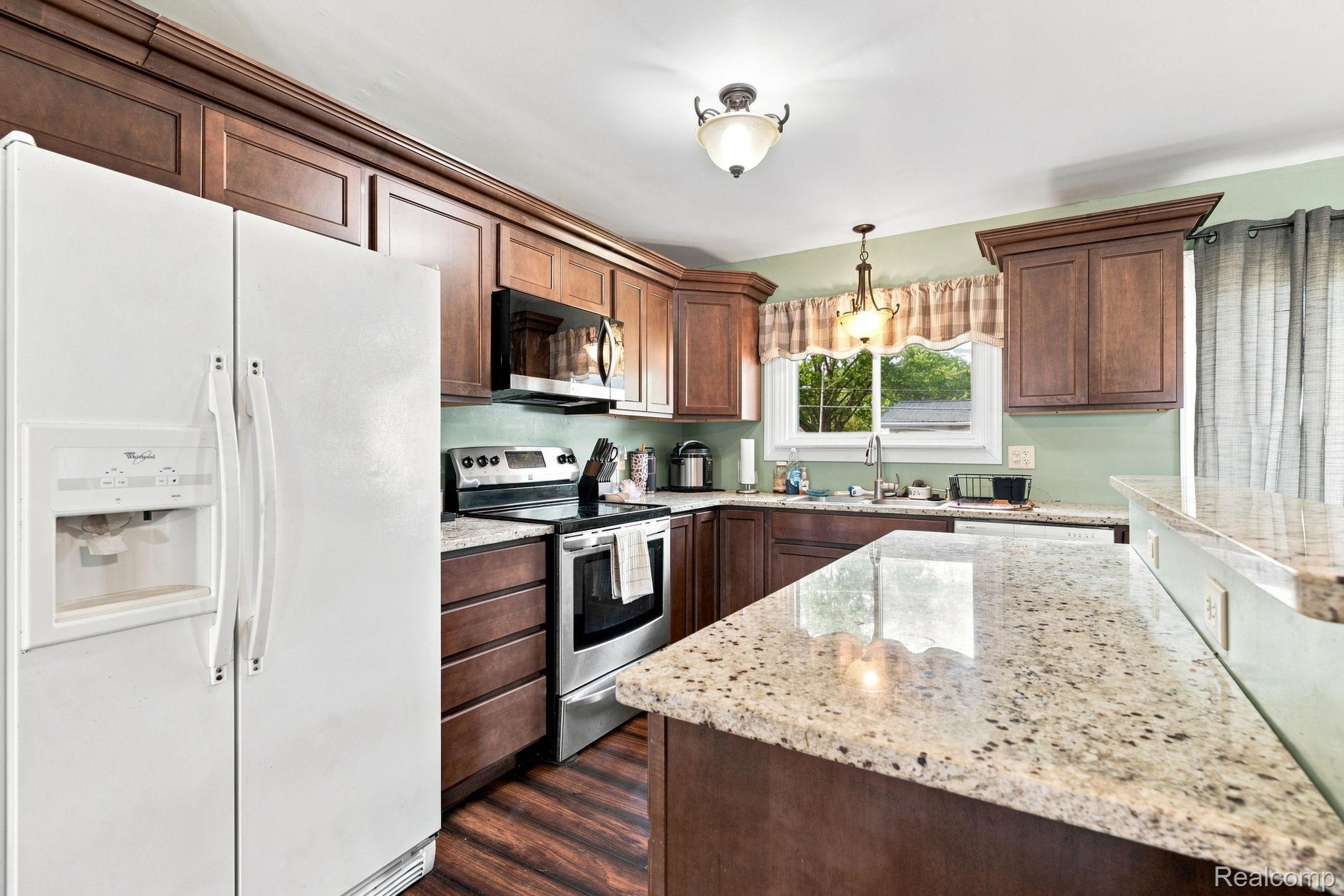 116 Clark Street Property Photo 11