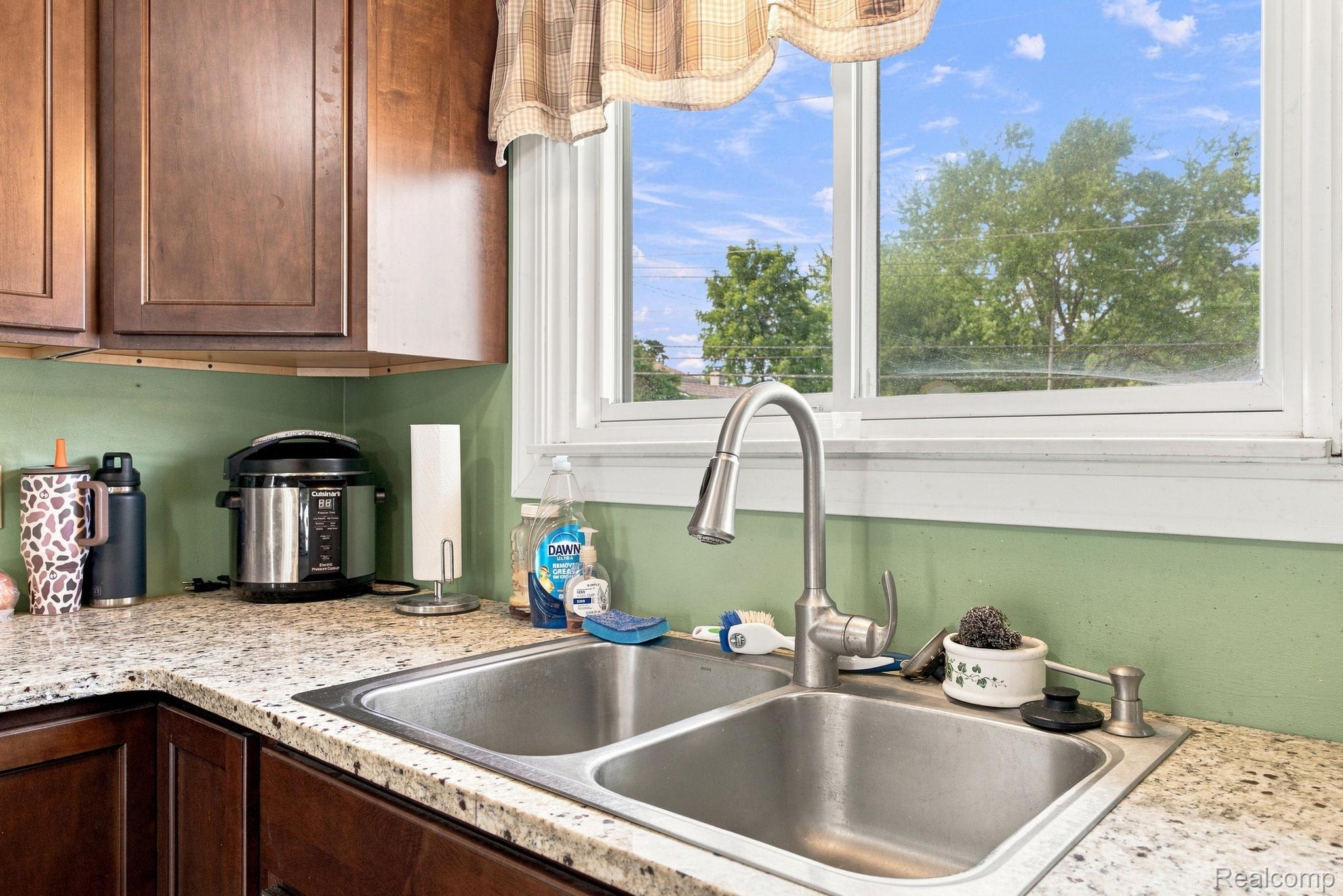 116 Clark Street Property Photo 14