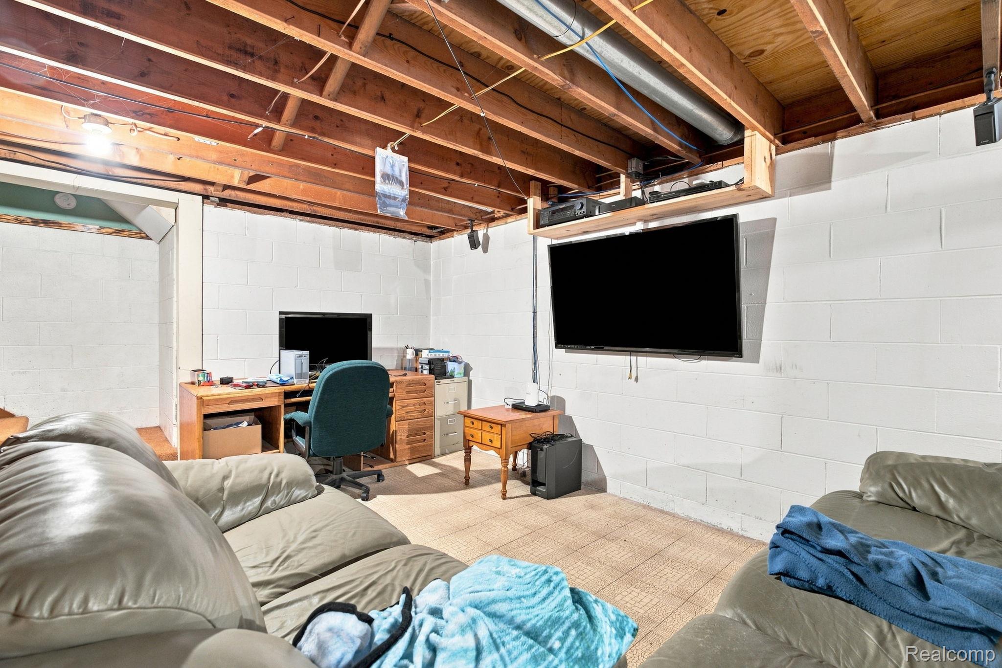 116 Clark Street Property Photo 24