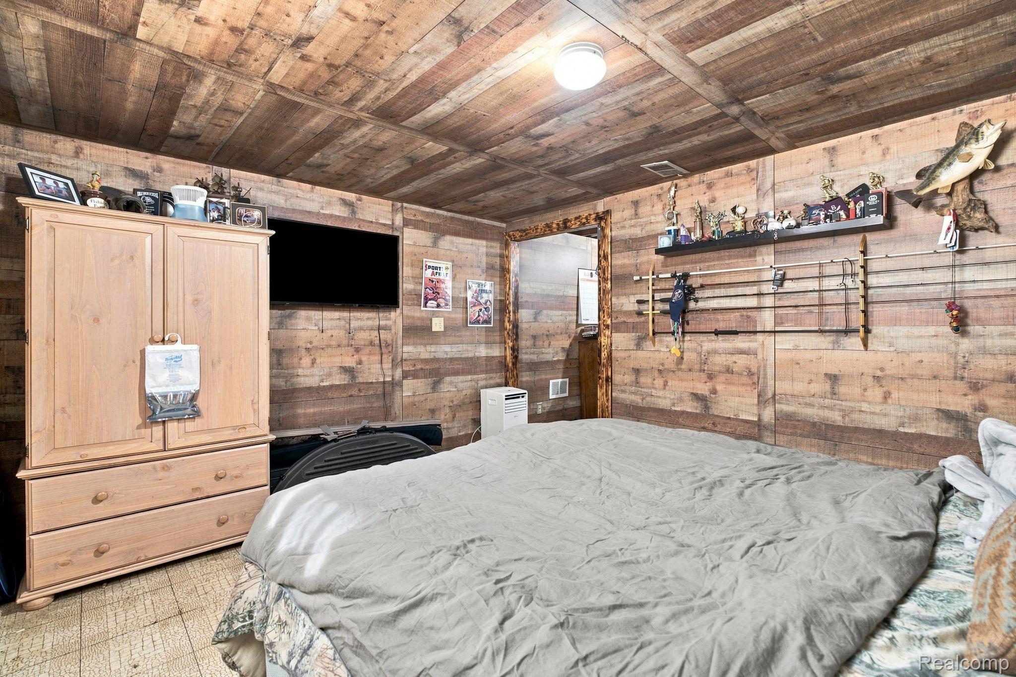 116 Clark Street Property Photo 28