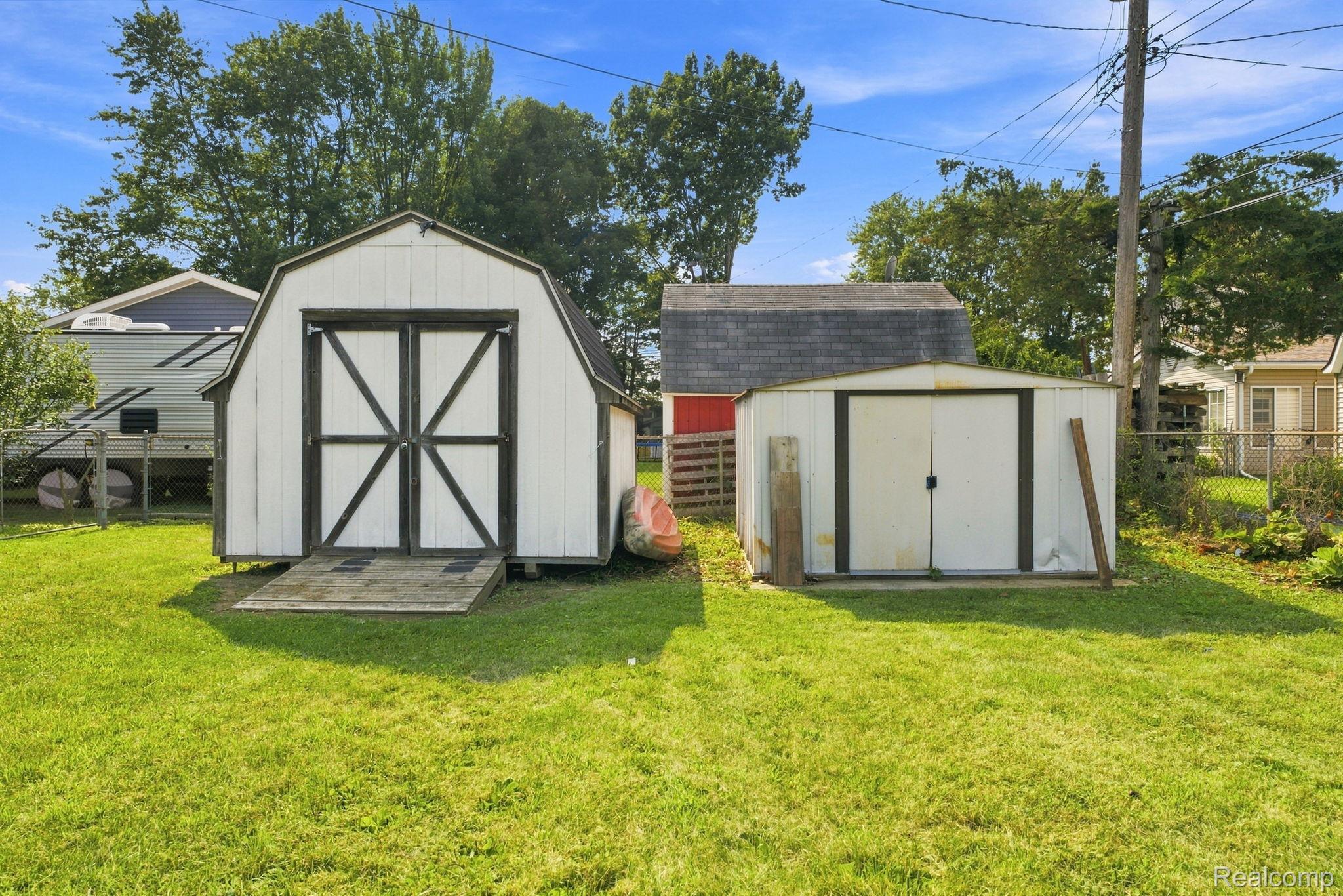 116 Clark Street Property Photo 36