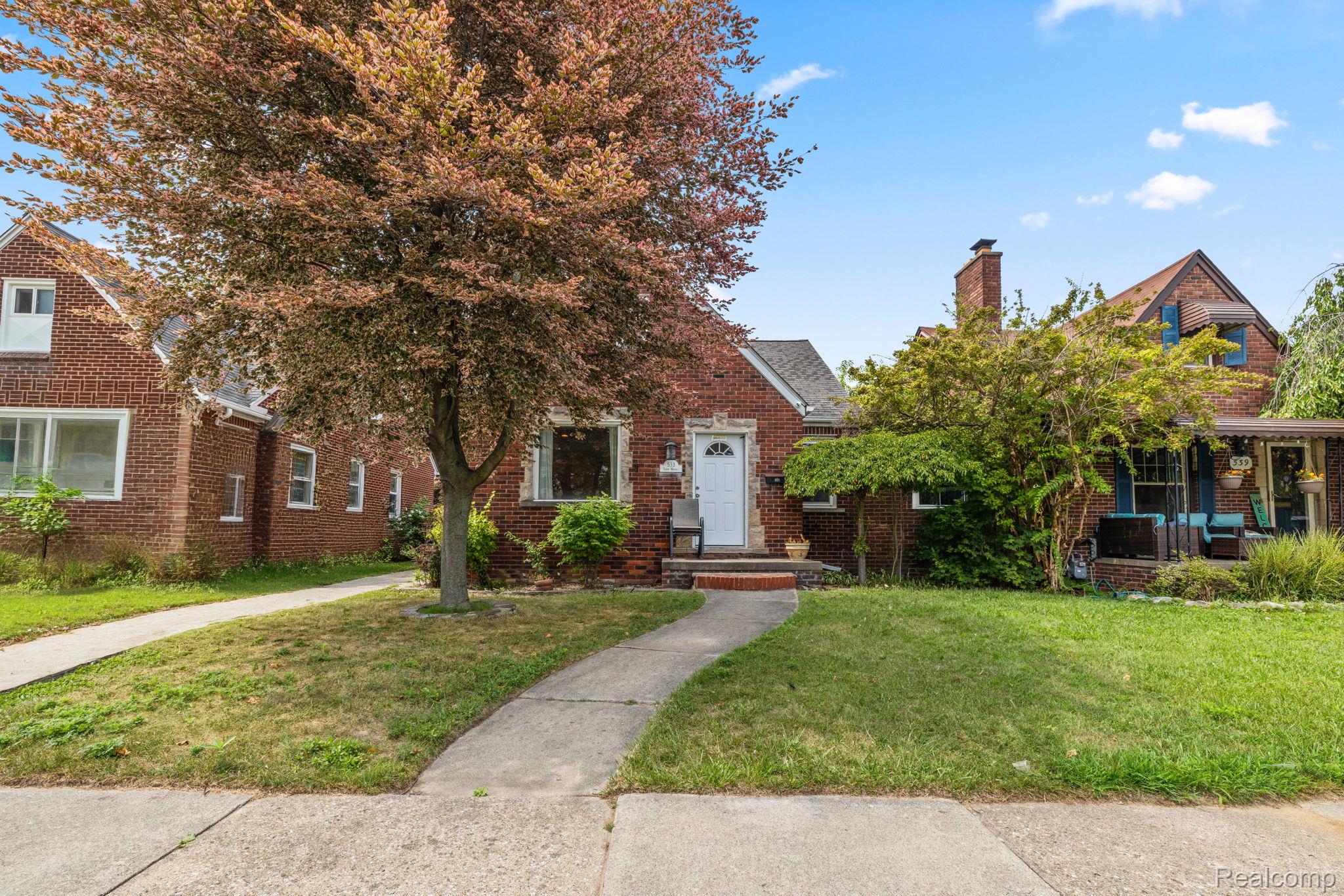 533 N Waverly Street Property Photo 1