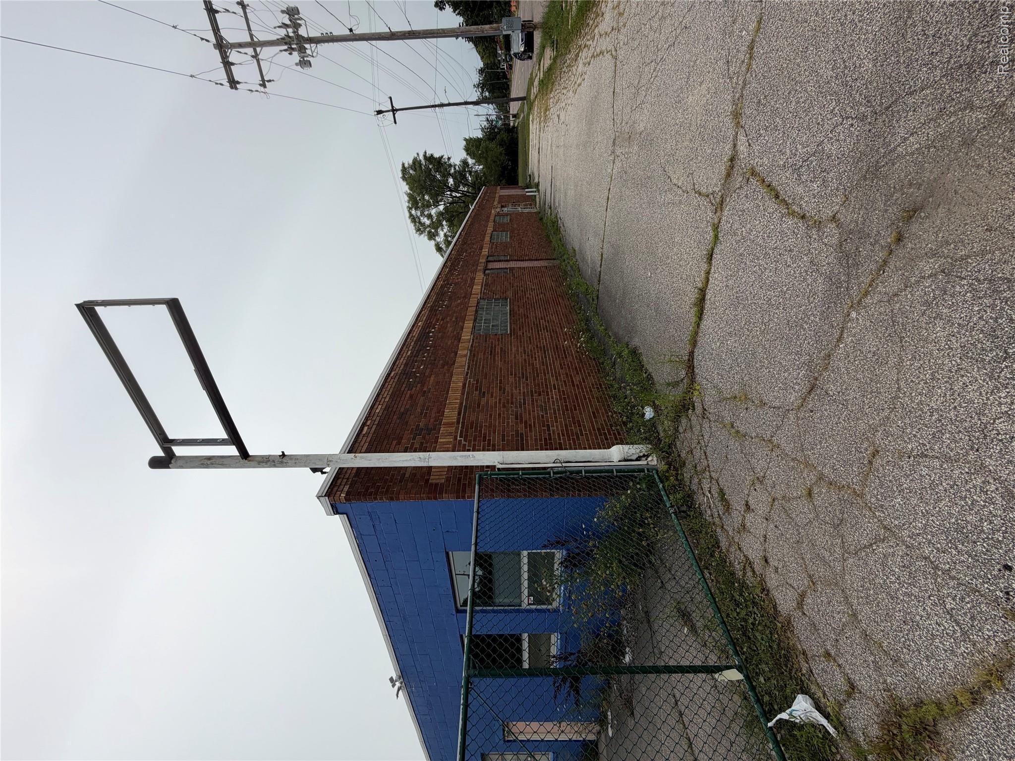 2602 Leith Street Property Photo 12