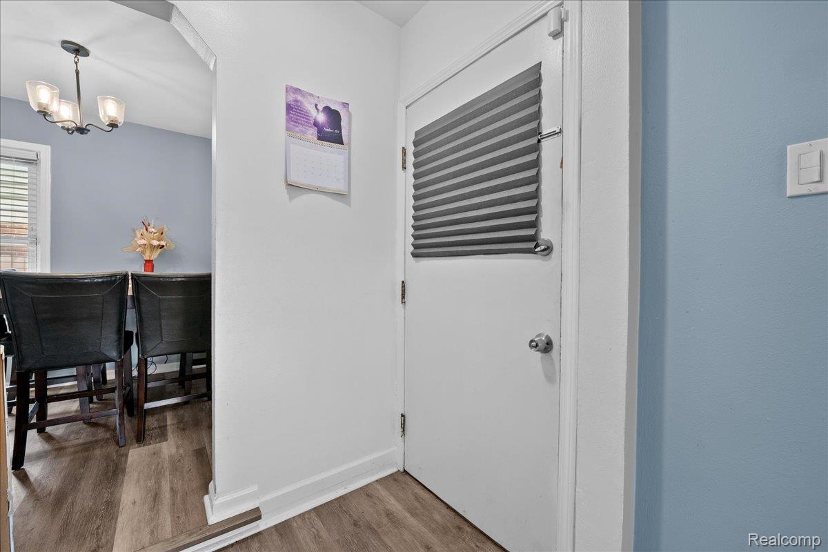 21365 Newcastle Road Property Photo 3