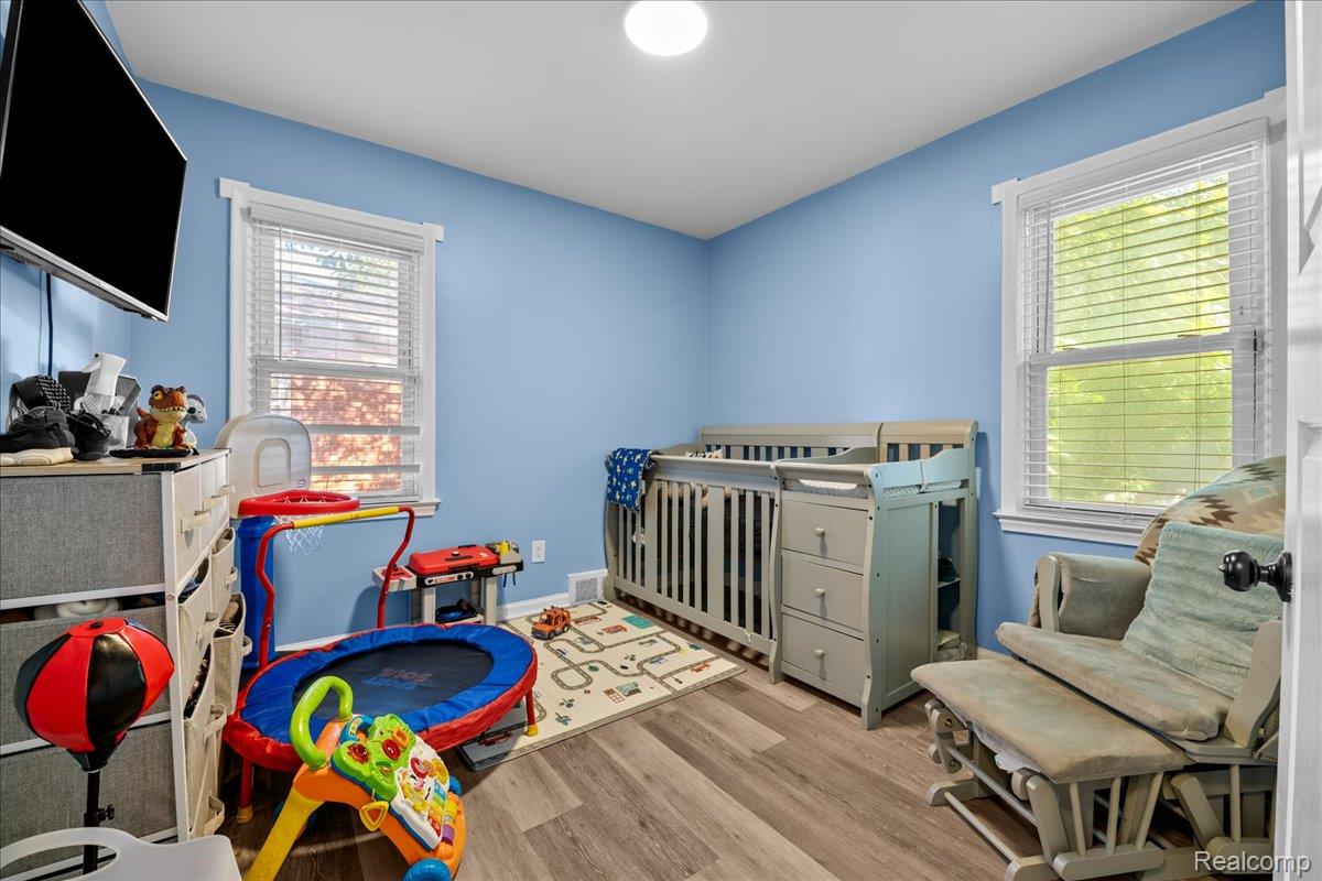 21365 Newcastle Road Property Photo 15