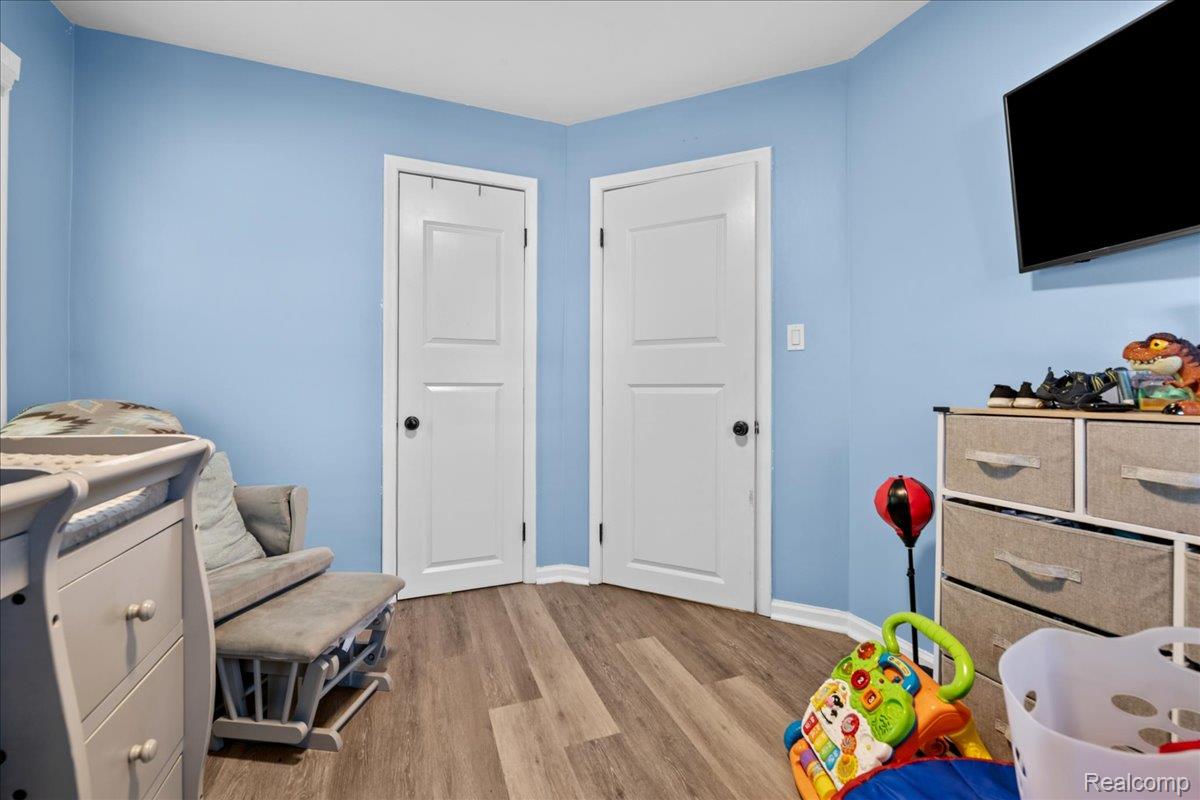 21365 Newcastle Road Property Photo 16