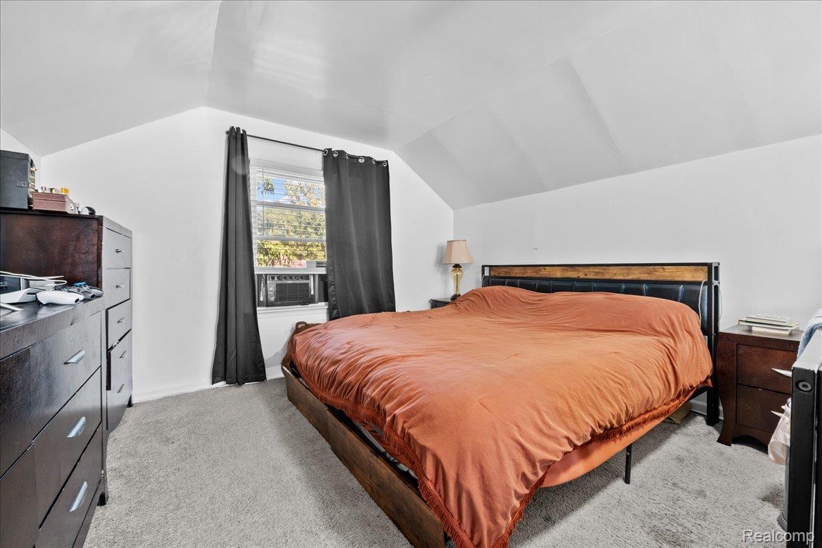 21365 Newcastle Road Property Photo 19
