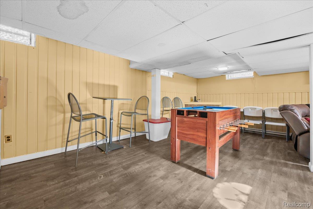 21365 Newcastle Road Property Photo 23