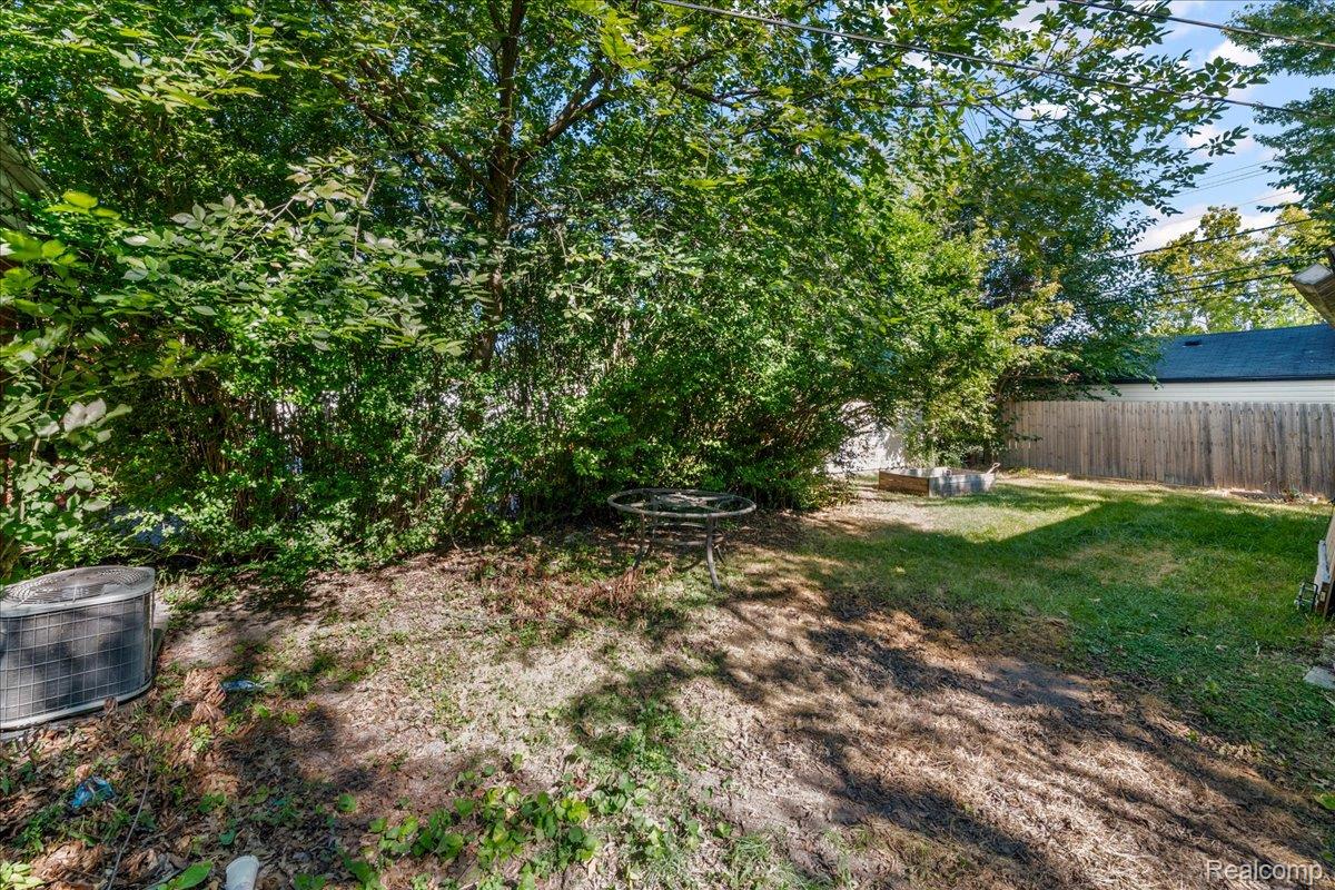 21365 Newcastle Road Property Photo 29