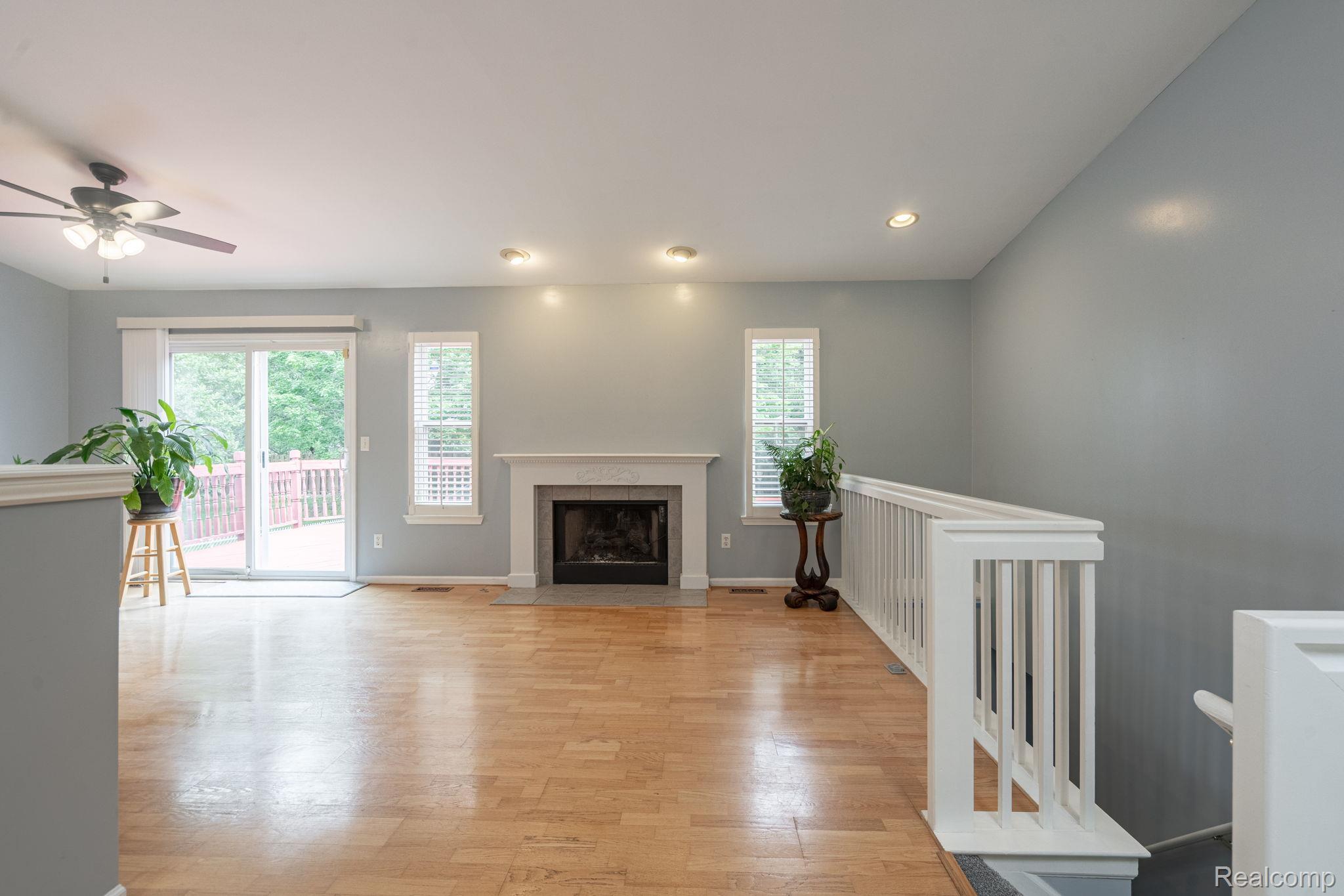 15177 Seeley Drive Property Photo 3